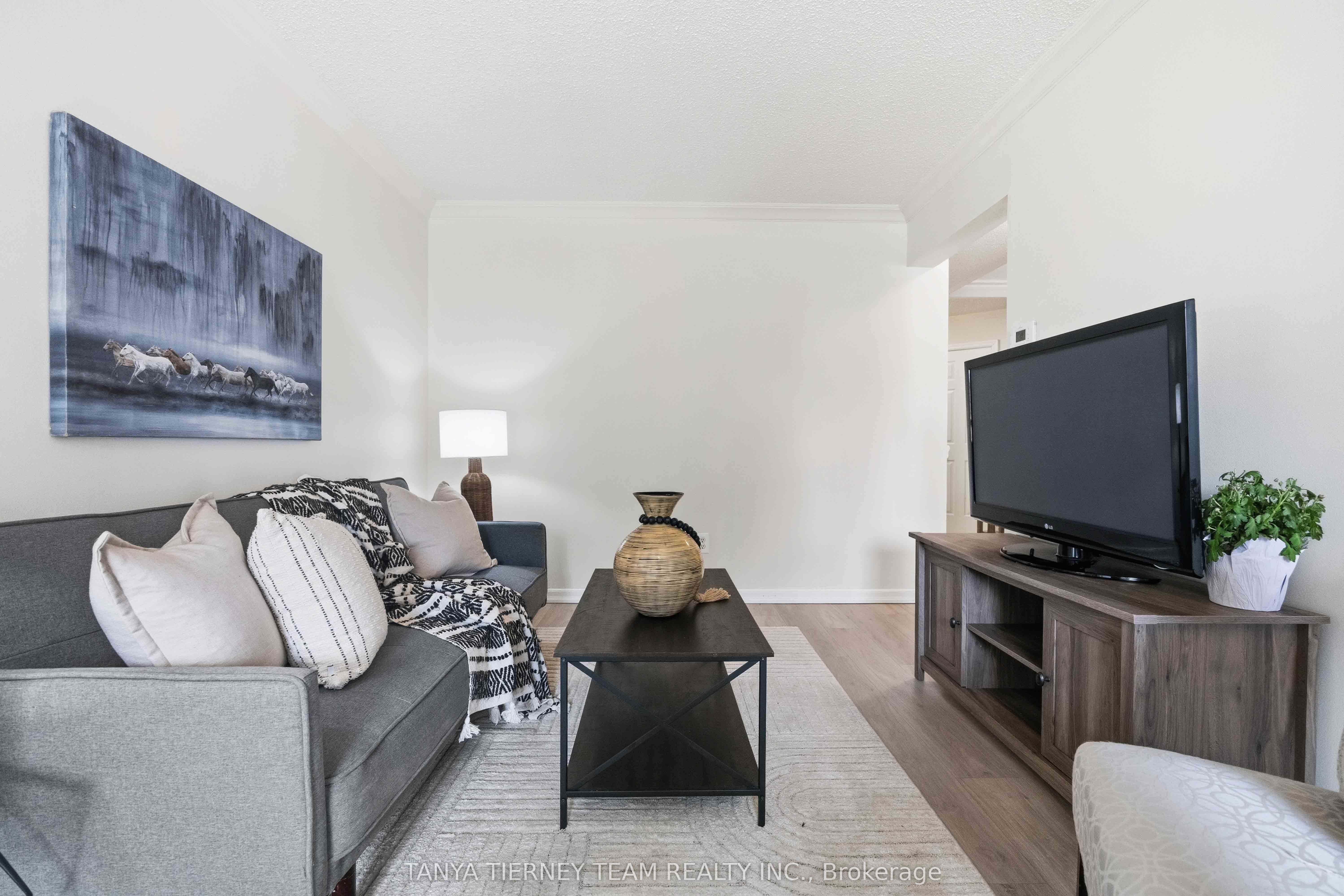 60 Pidduck Street Property Photo 8