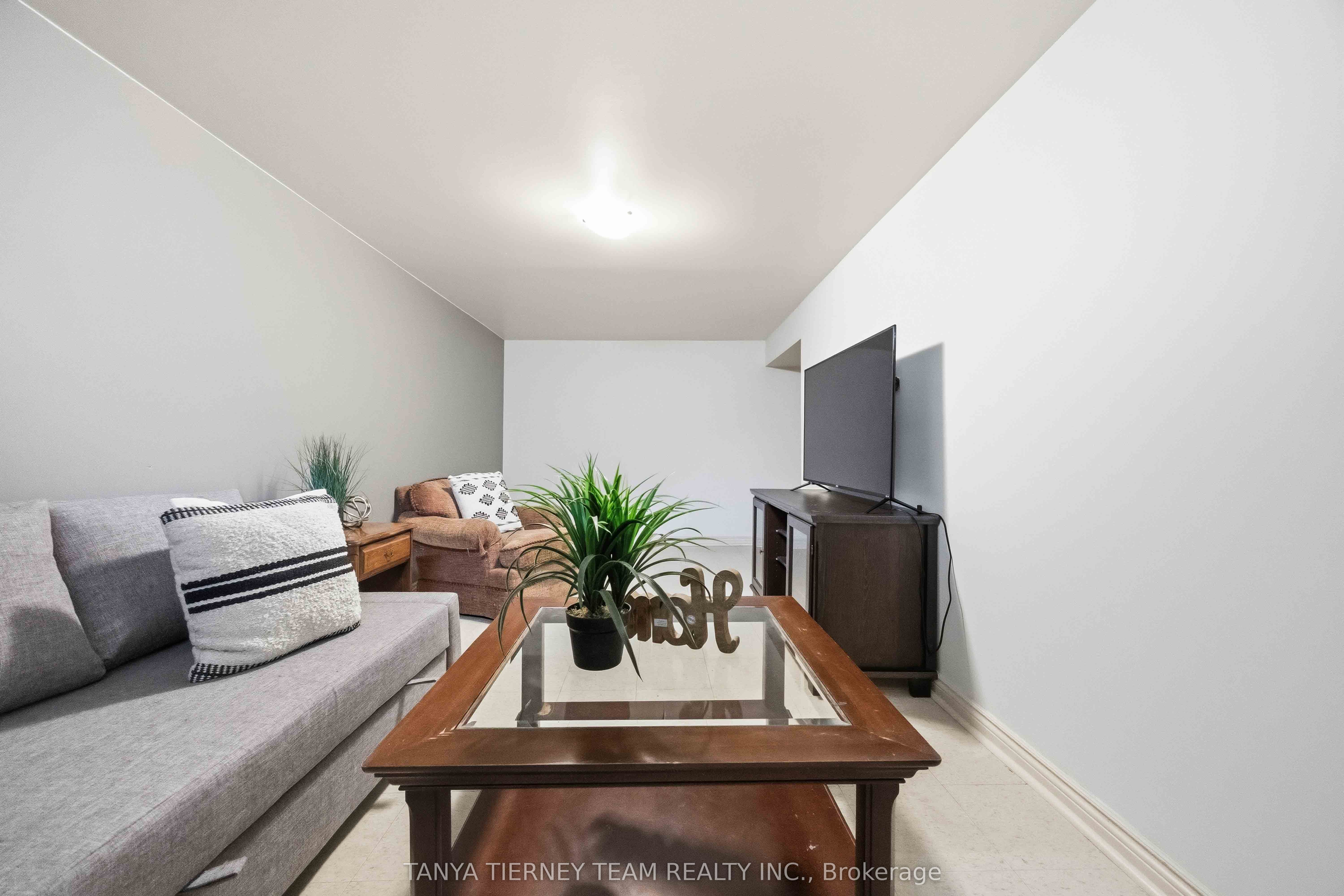 60 Pidduck Street Property Photo 25