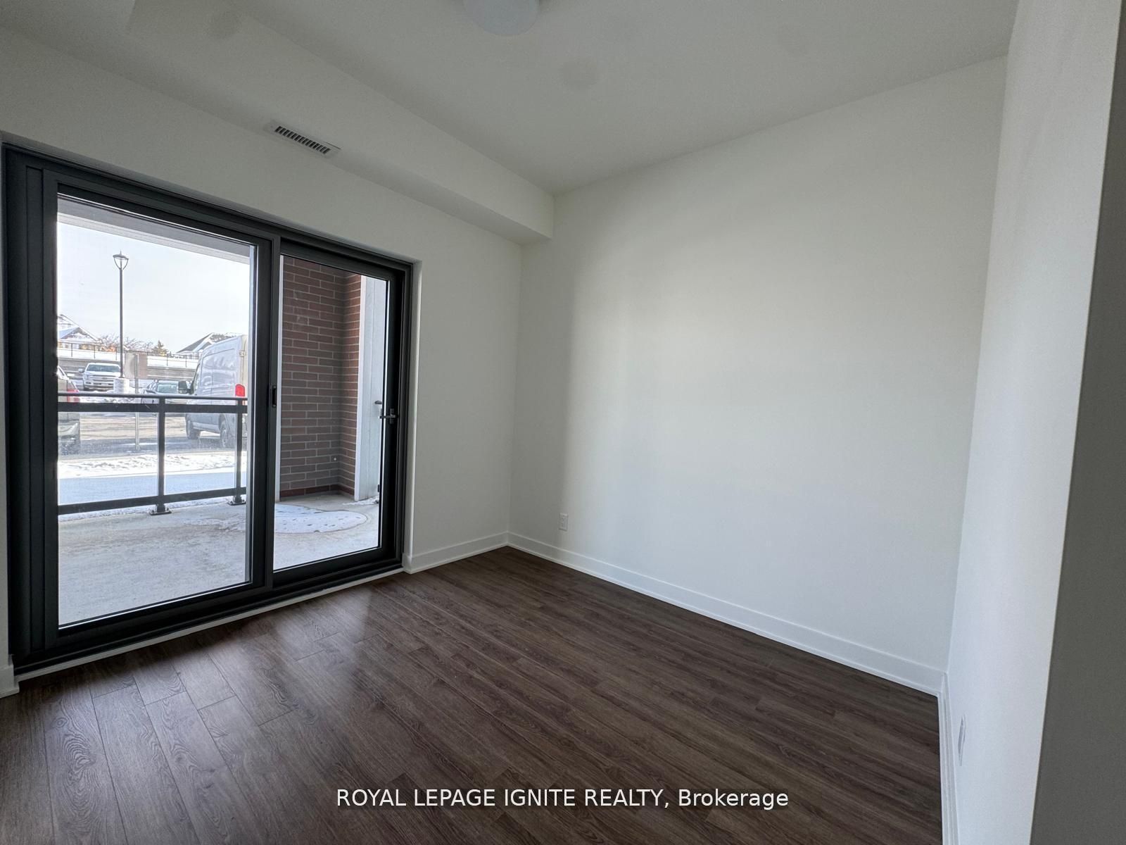 51 Clarington Boulevard 101 Property Photo 12