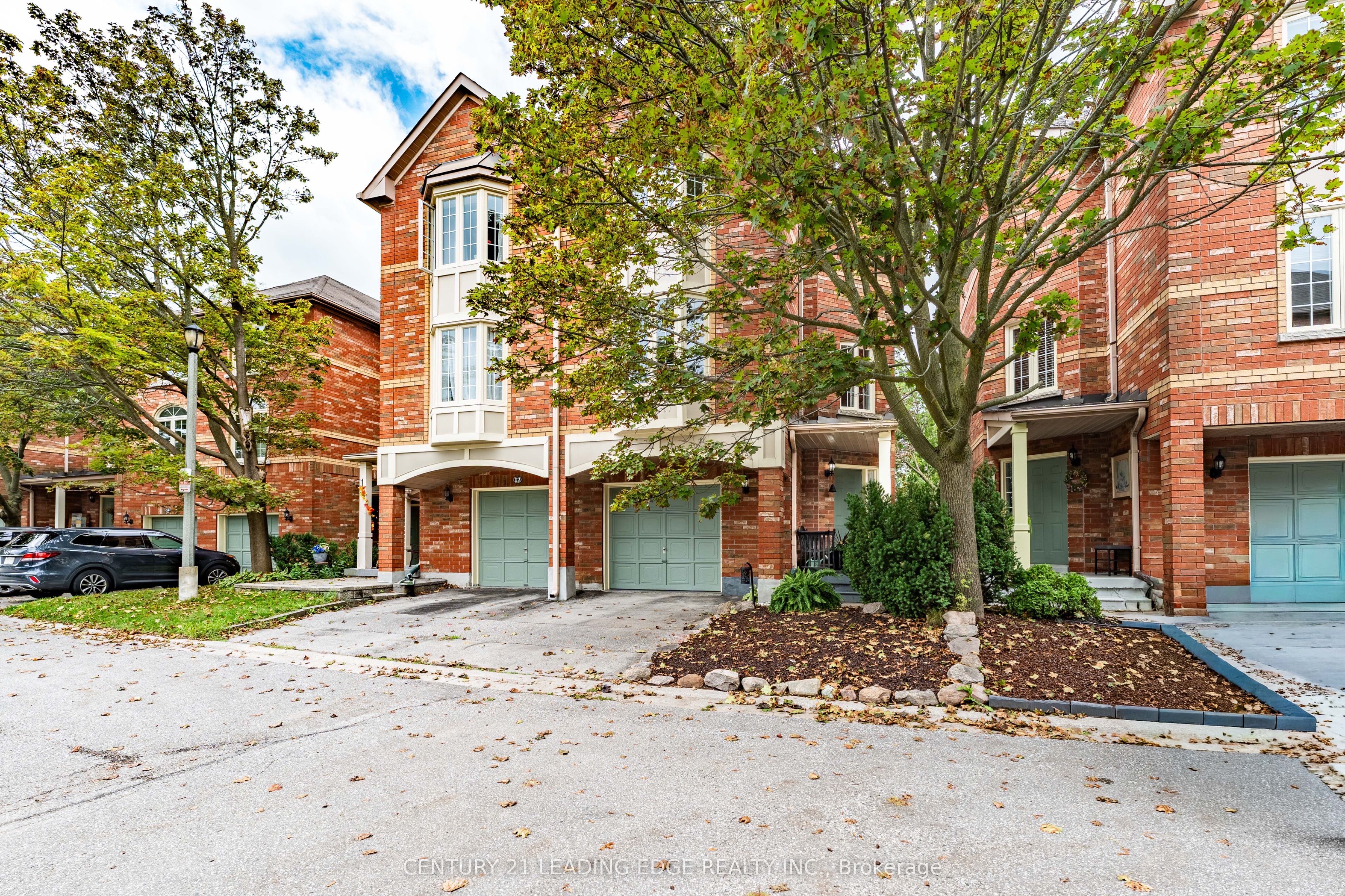 11 Guildpark Pathway Property Photo 3