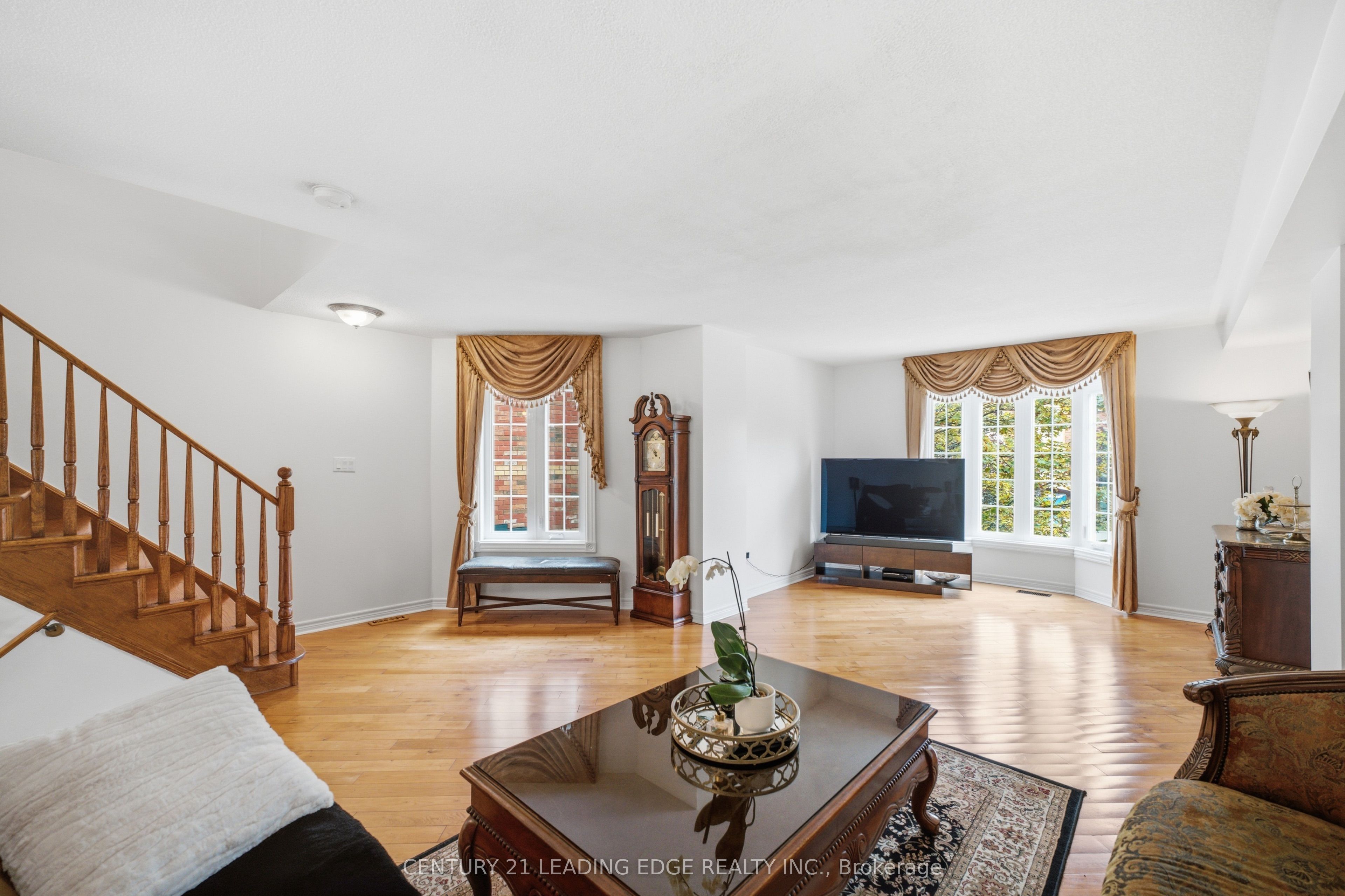 11 Guildpark Pathway Property Photo 12