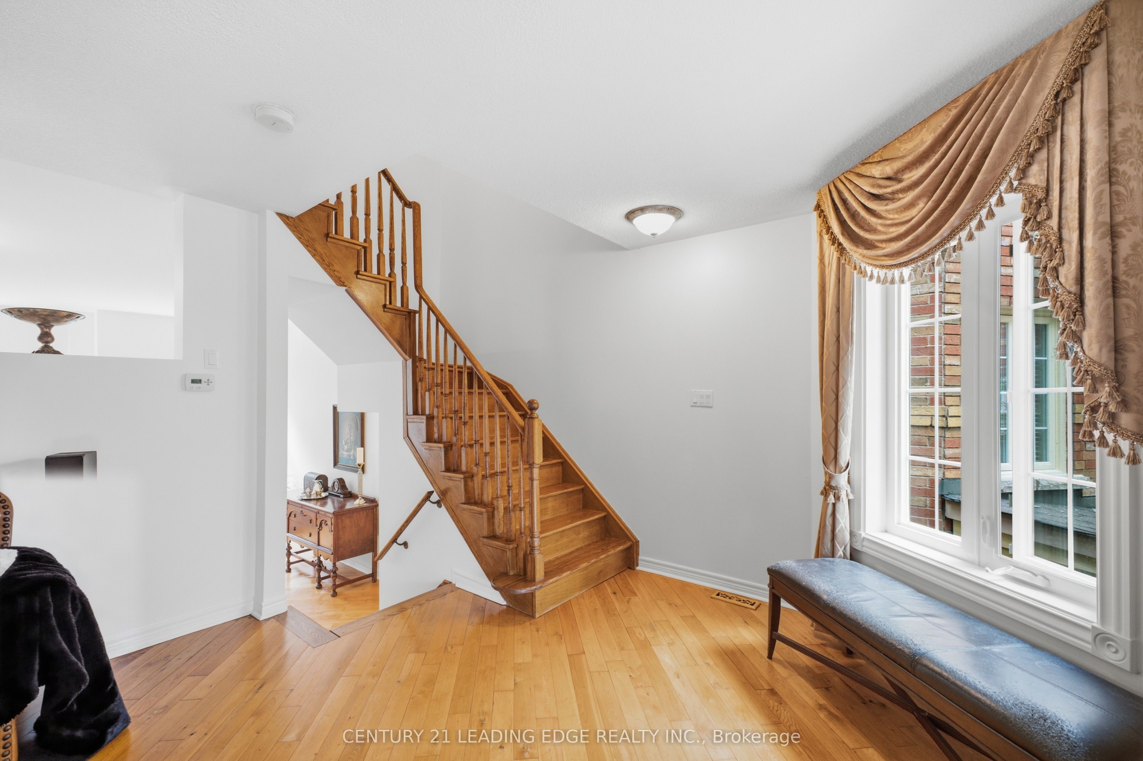 11 Guildpark Pathway Property Photo 13