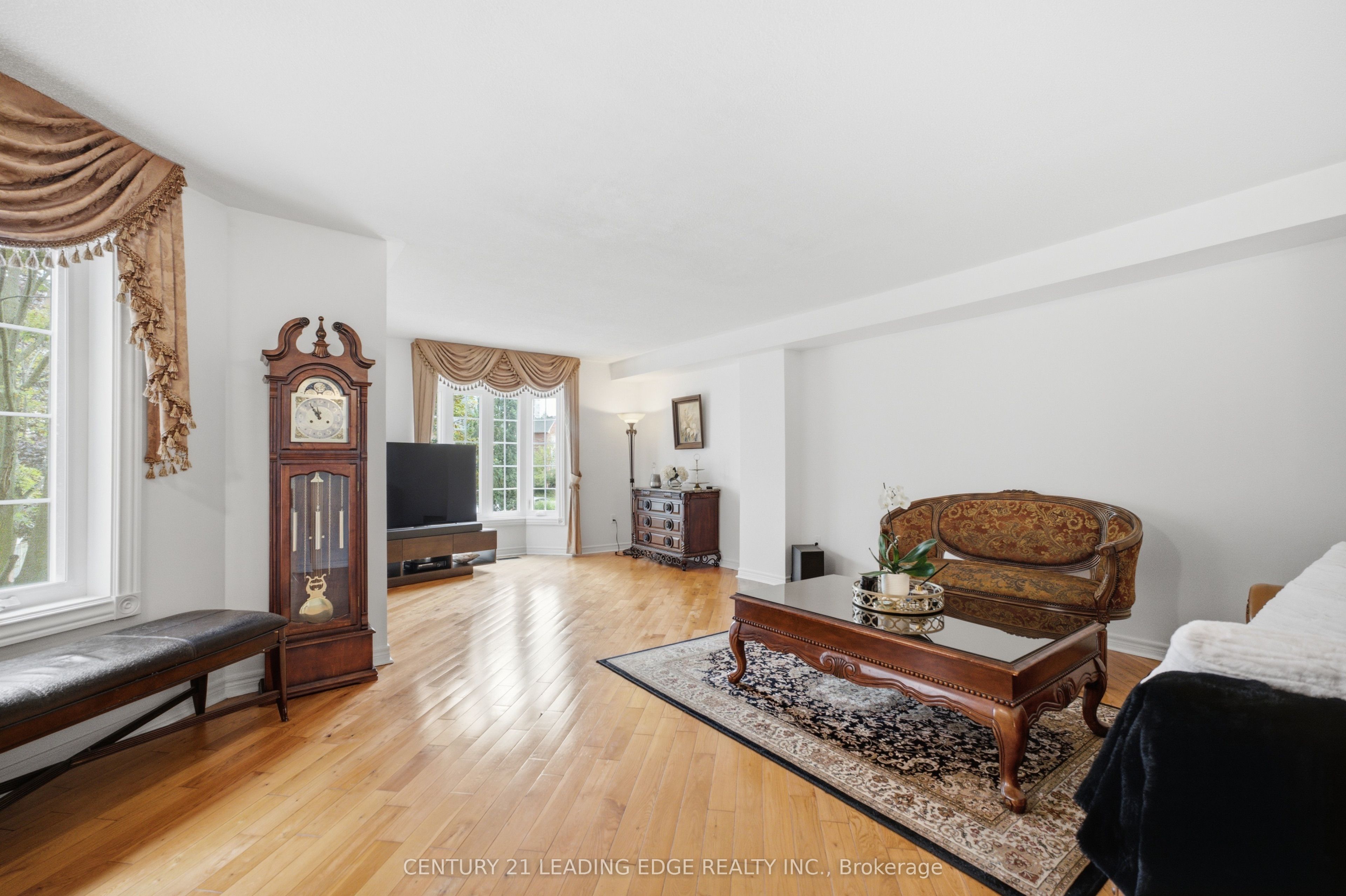 11 Guildpark Pathway Property Photo 14