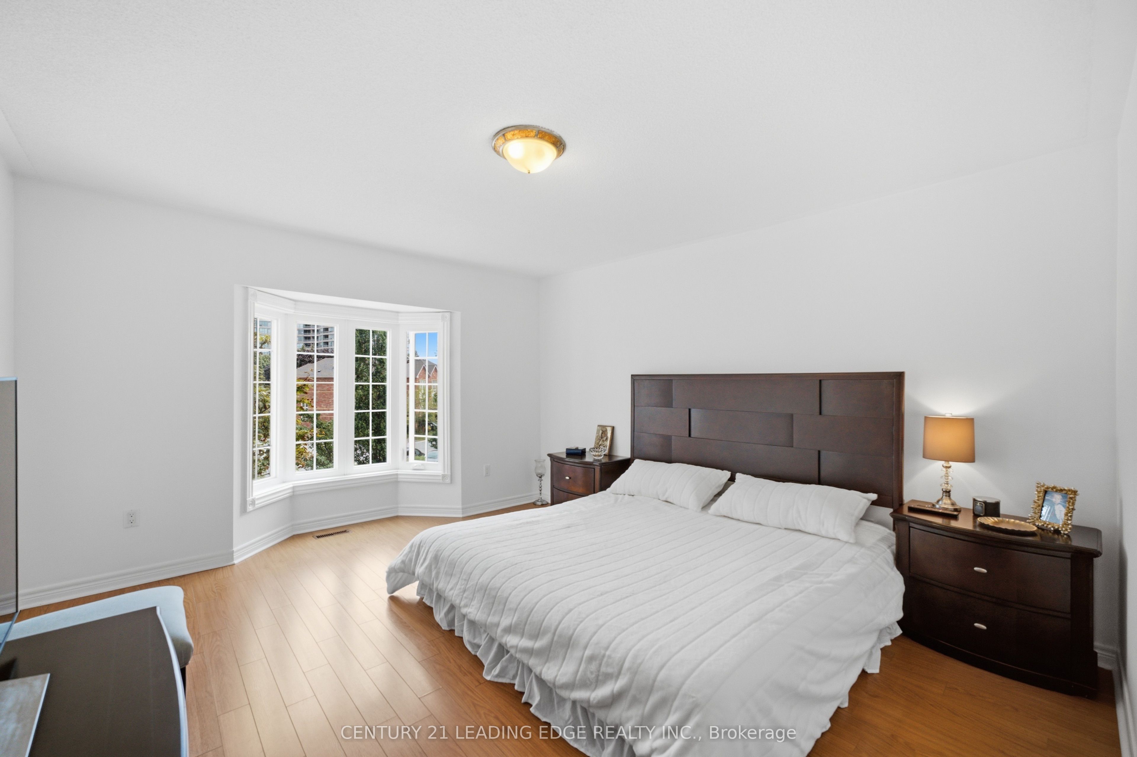 11 Guildpark Pathway Property Photo 23