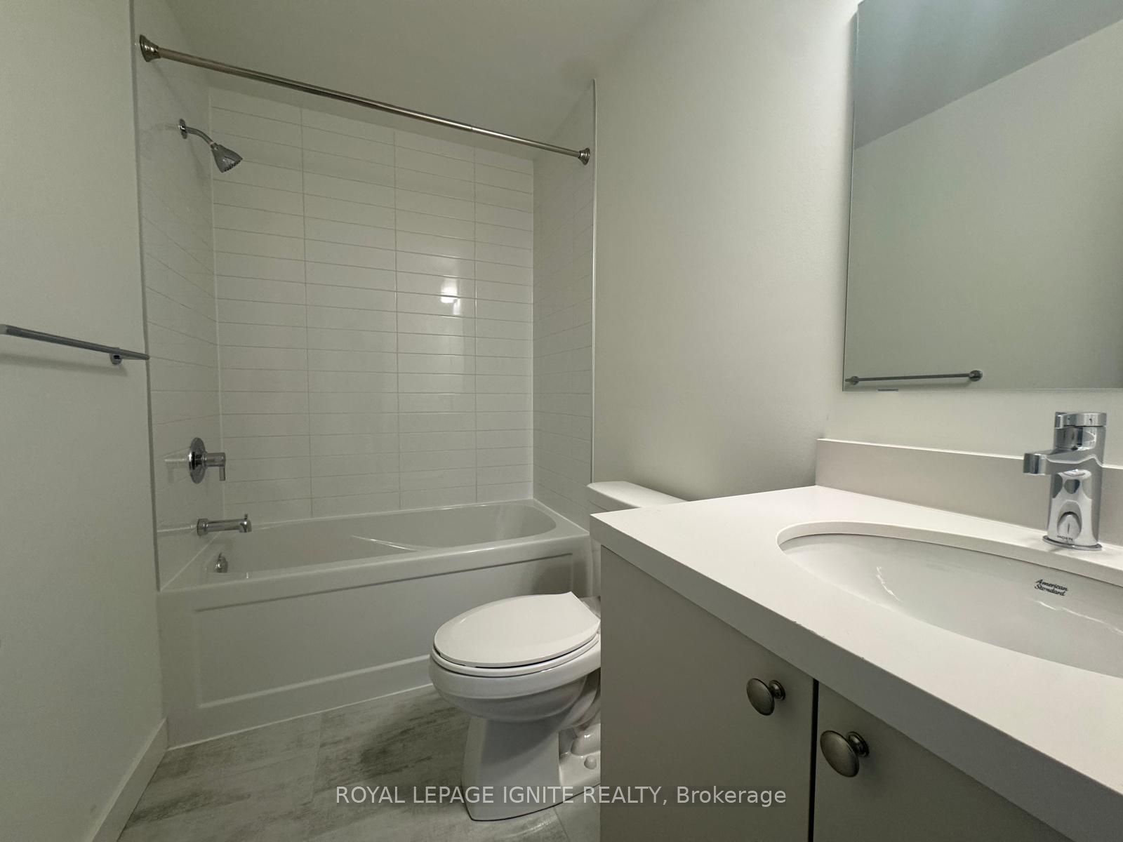 51 Clarington Boulevard 611 Property Photo 9