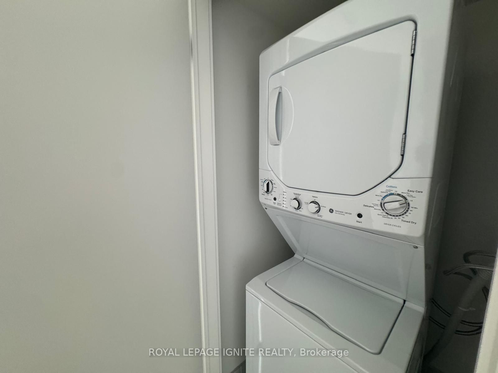 51 Clarington Boulevard 611 Property Photo 10