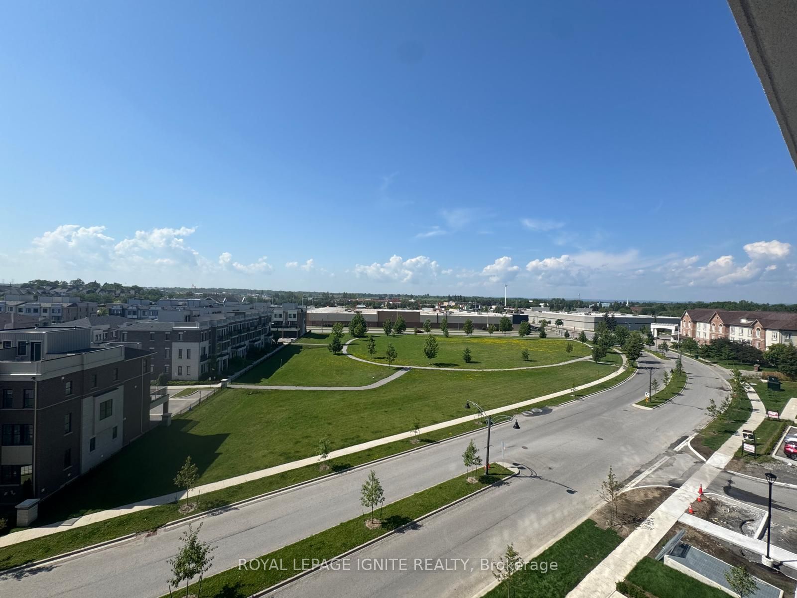 51 Clarington Boulevard 611 Property Photo 18