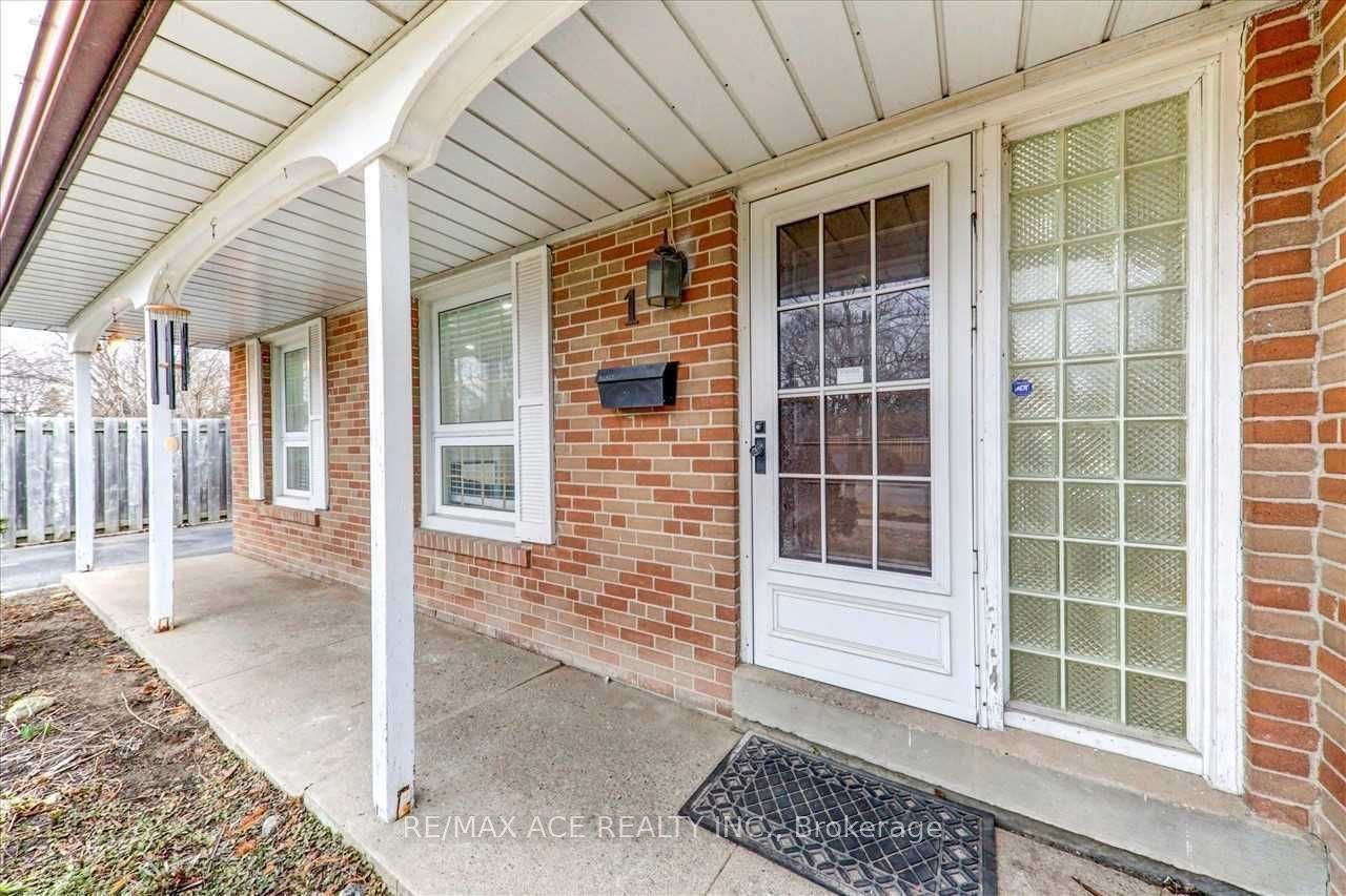 1 Wagner Drive Property Photo 5