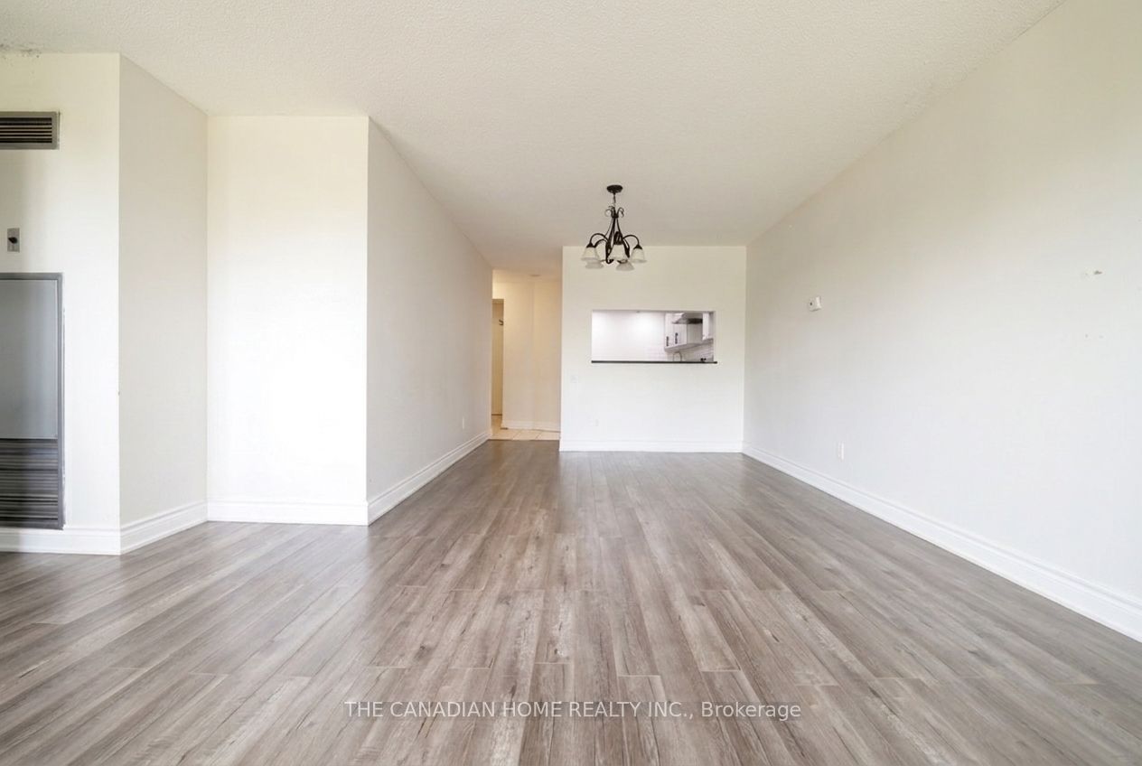 2466 Eglinton Avenue E 214 Property Photo 7
