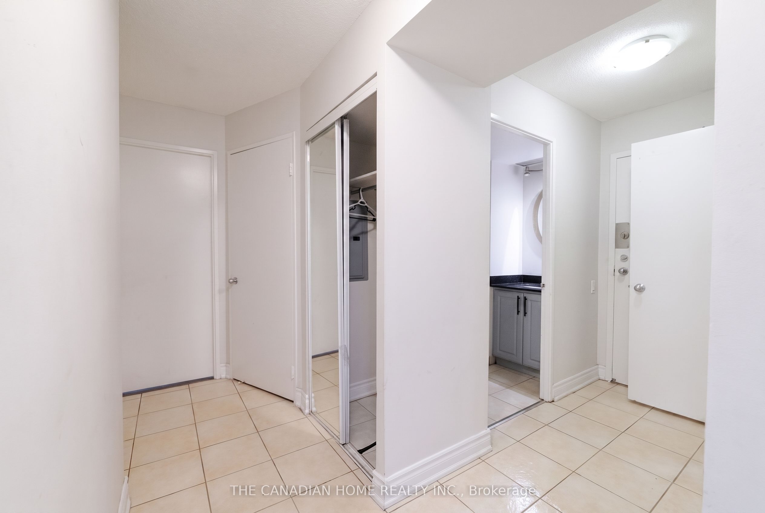 2466 Eglinton Avenue E 214 Property Photo 9