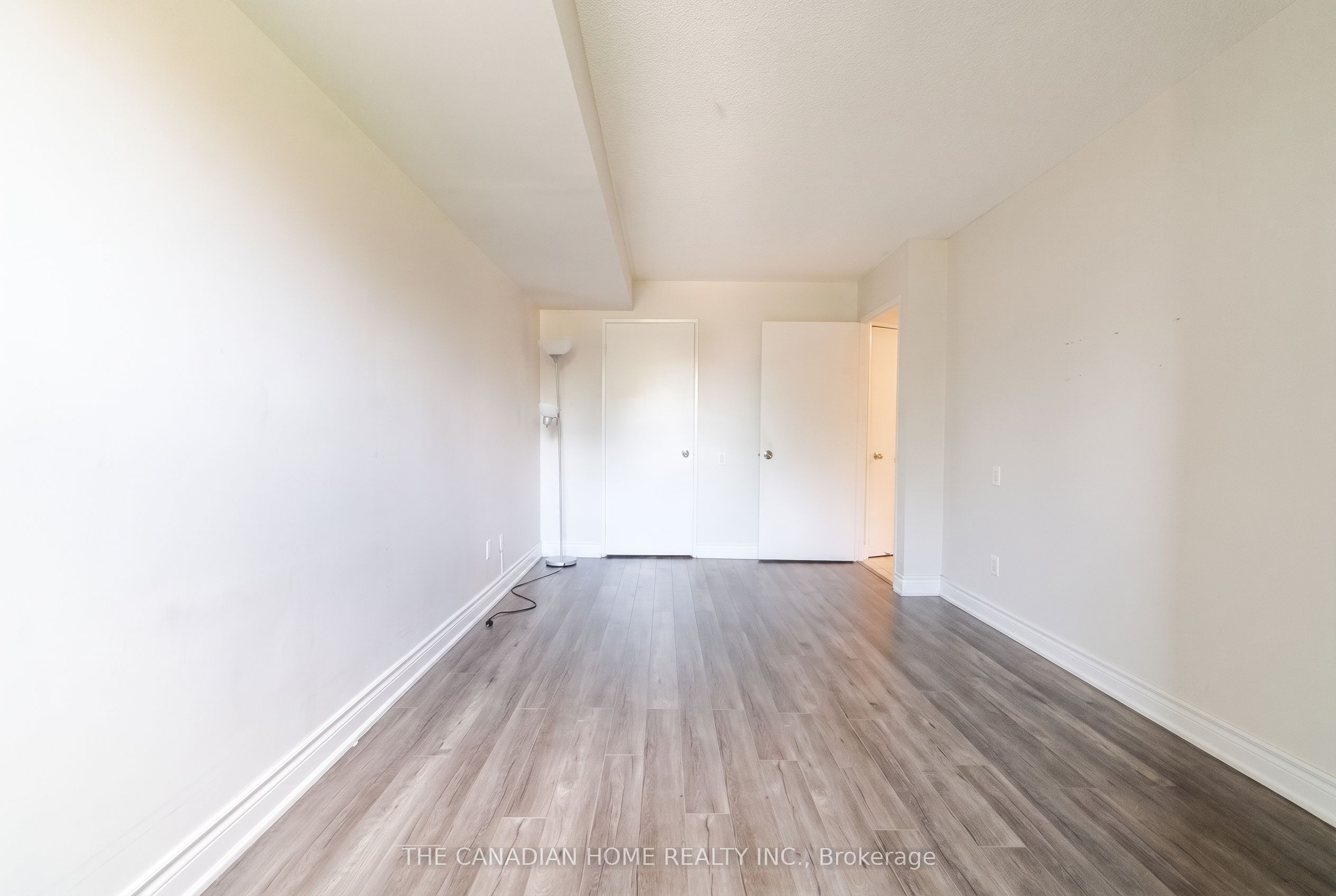 2466 Eglinton Avenue E 214 Property Photo 13