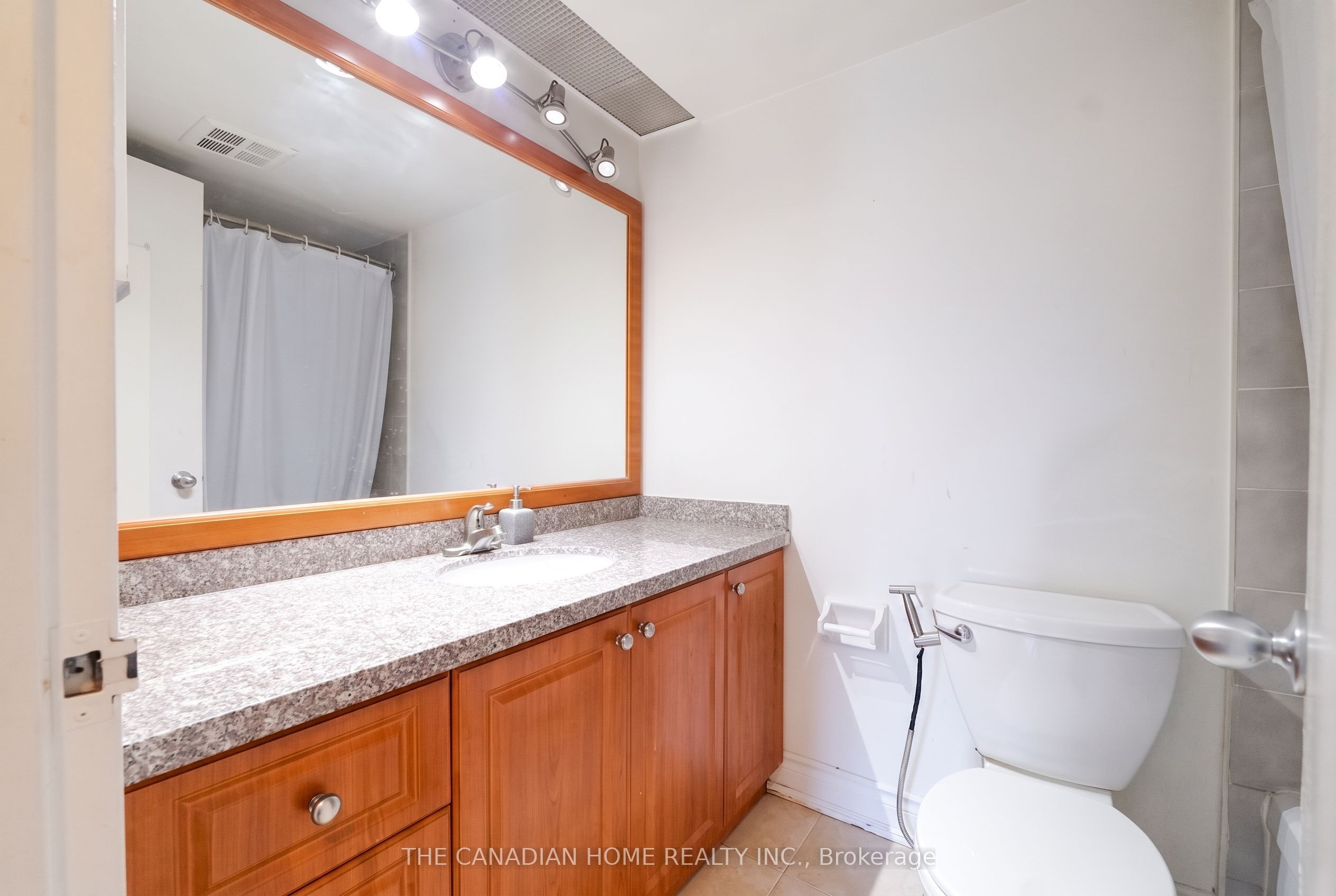2466 Eglinton Avenue E 214 Property Photo 15