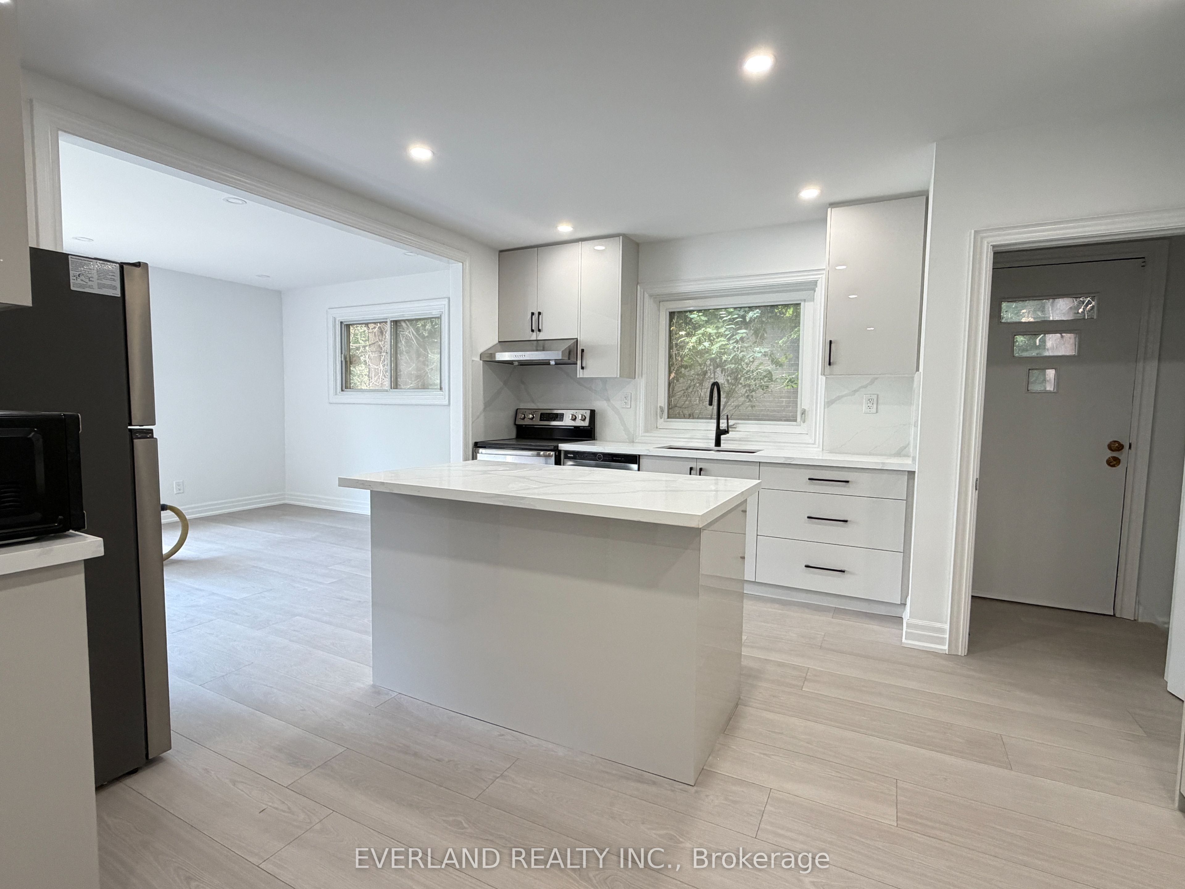 116 Sylvan Avenue Property Photo 8