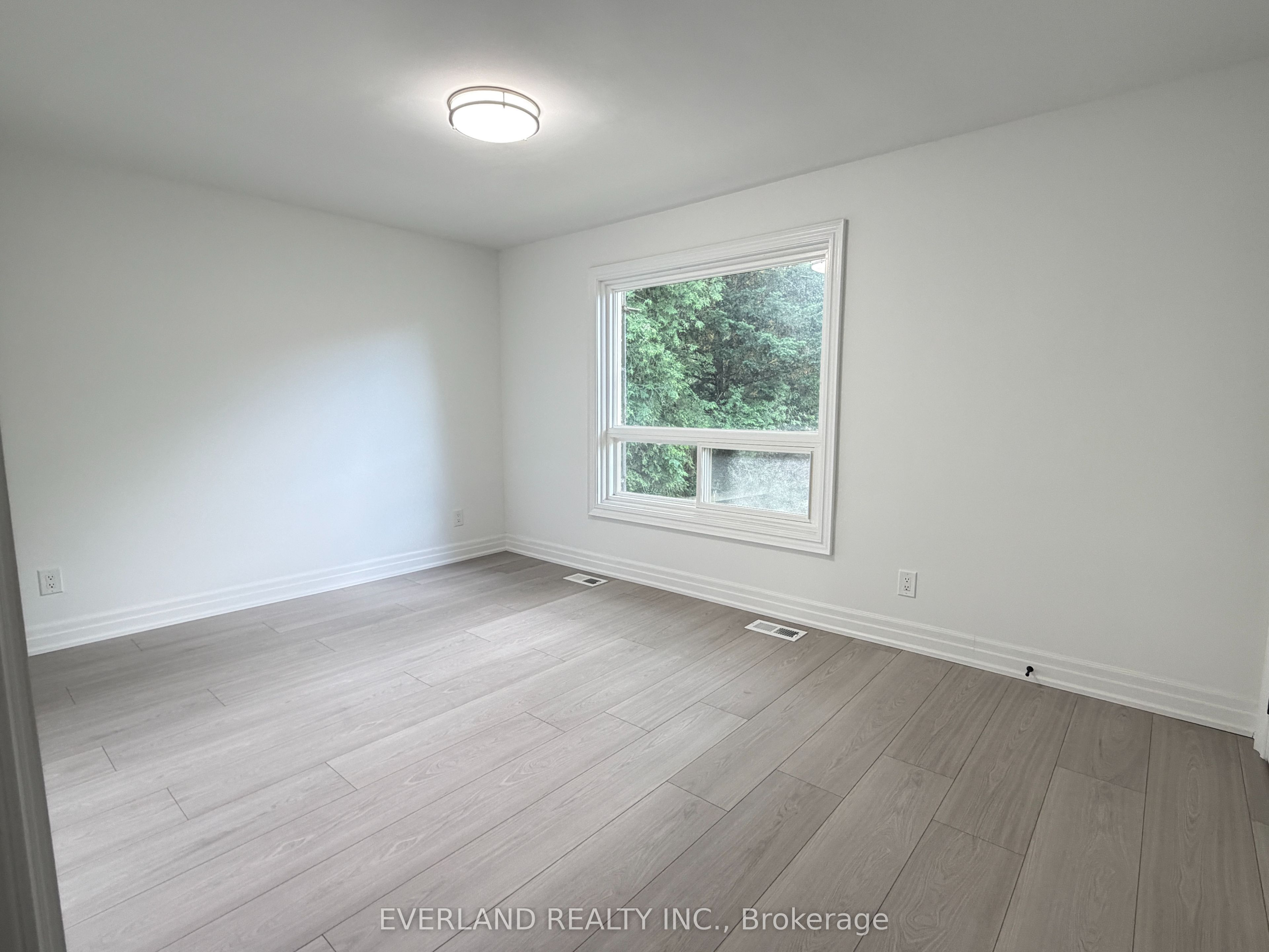 116 Sylvan Avenue Property Photo 21
