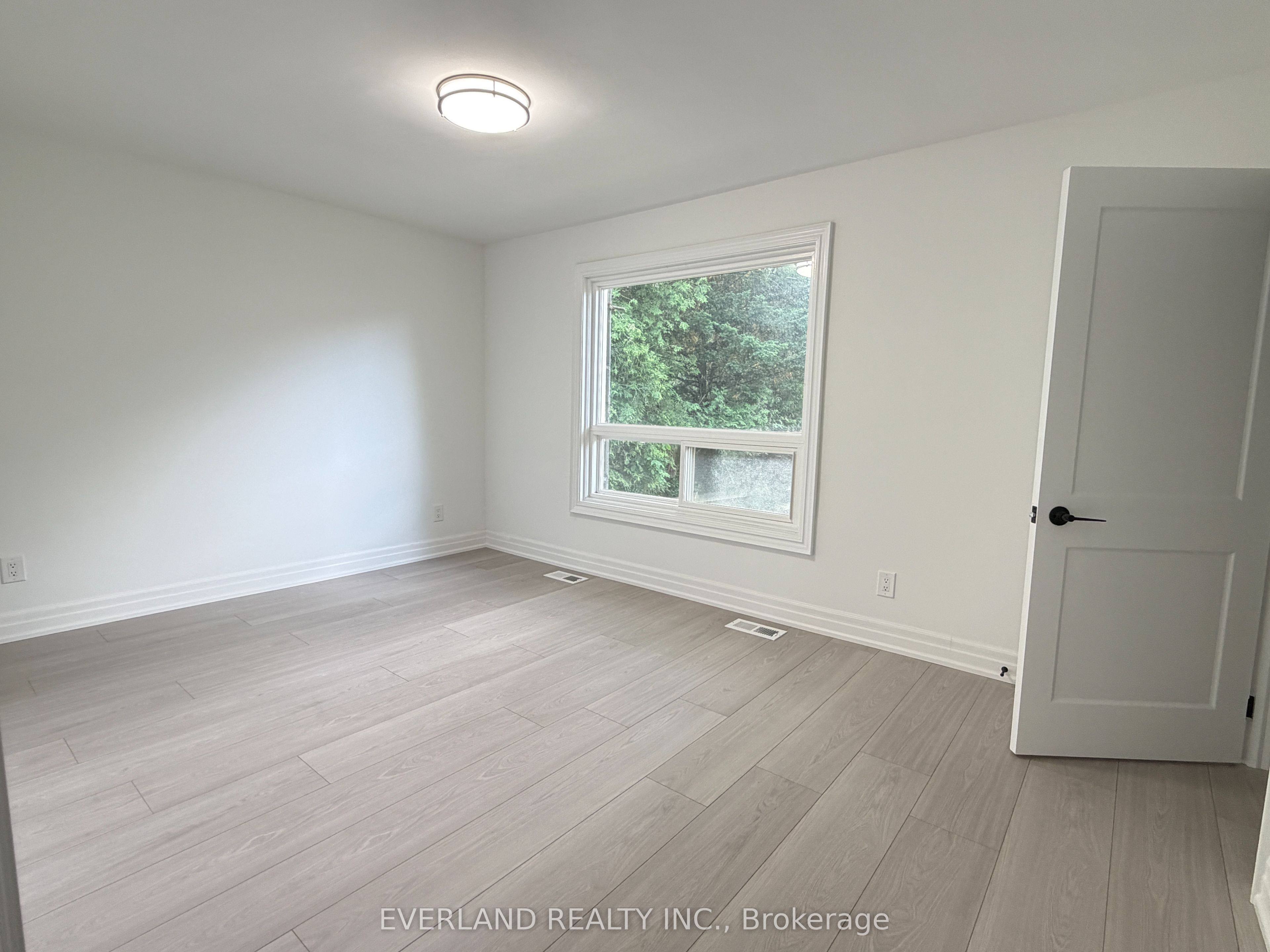 116 Sylvan Avenue Property Photo 24