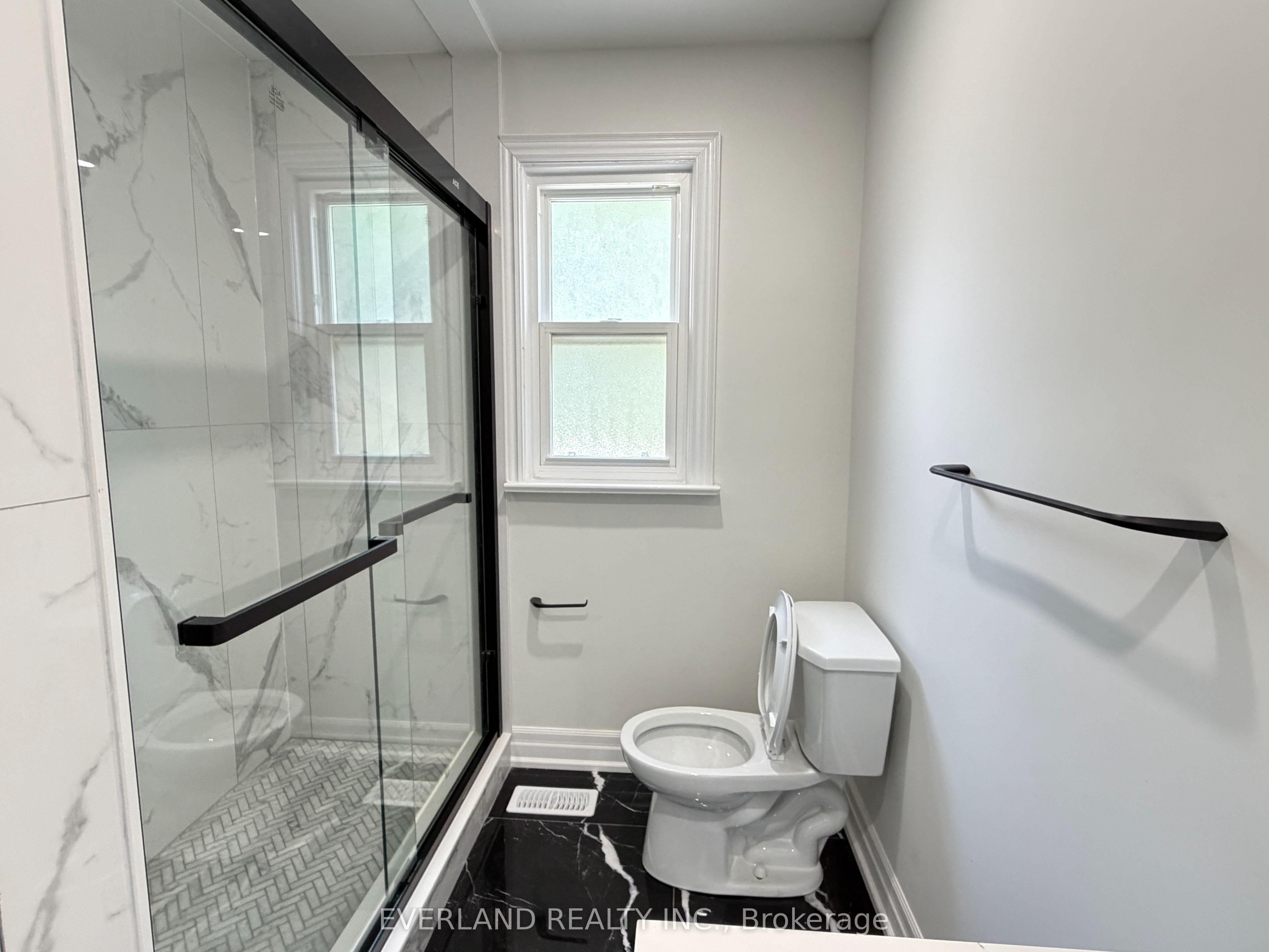 116 Sylvan Avenue Property Photo 29