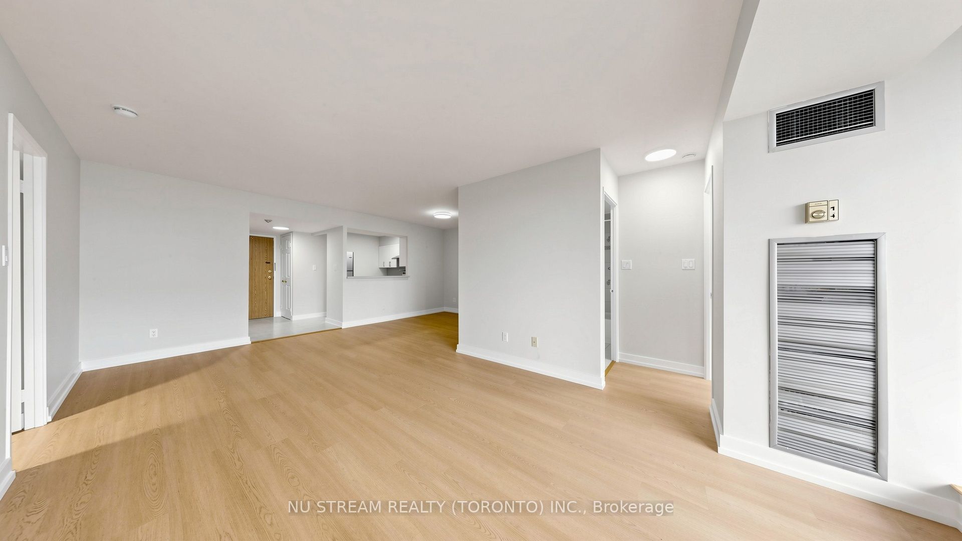 175 Bamburgh Circle #1105 Property Photo 11