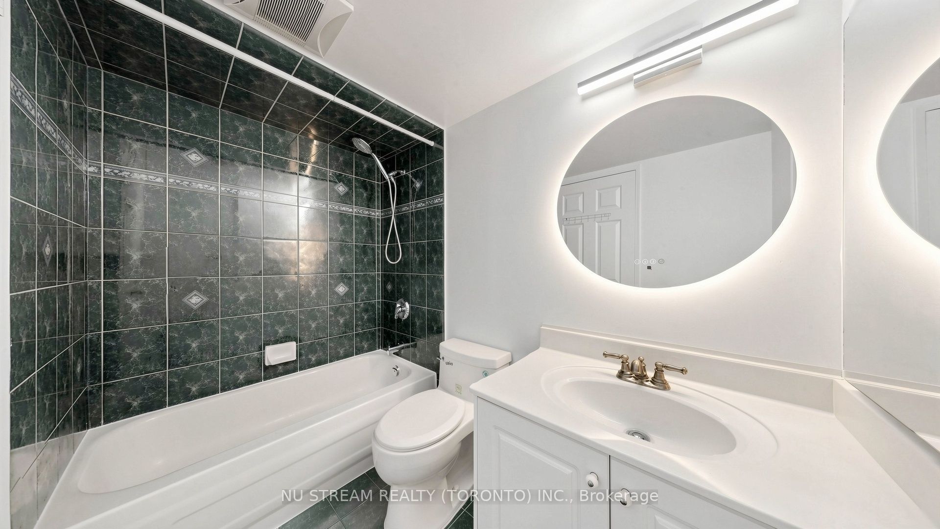 175 Bamburgh Circle #1105 Property Photo 27