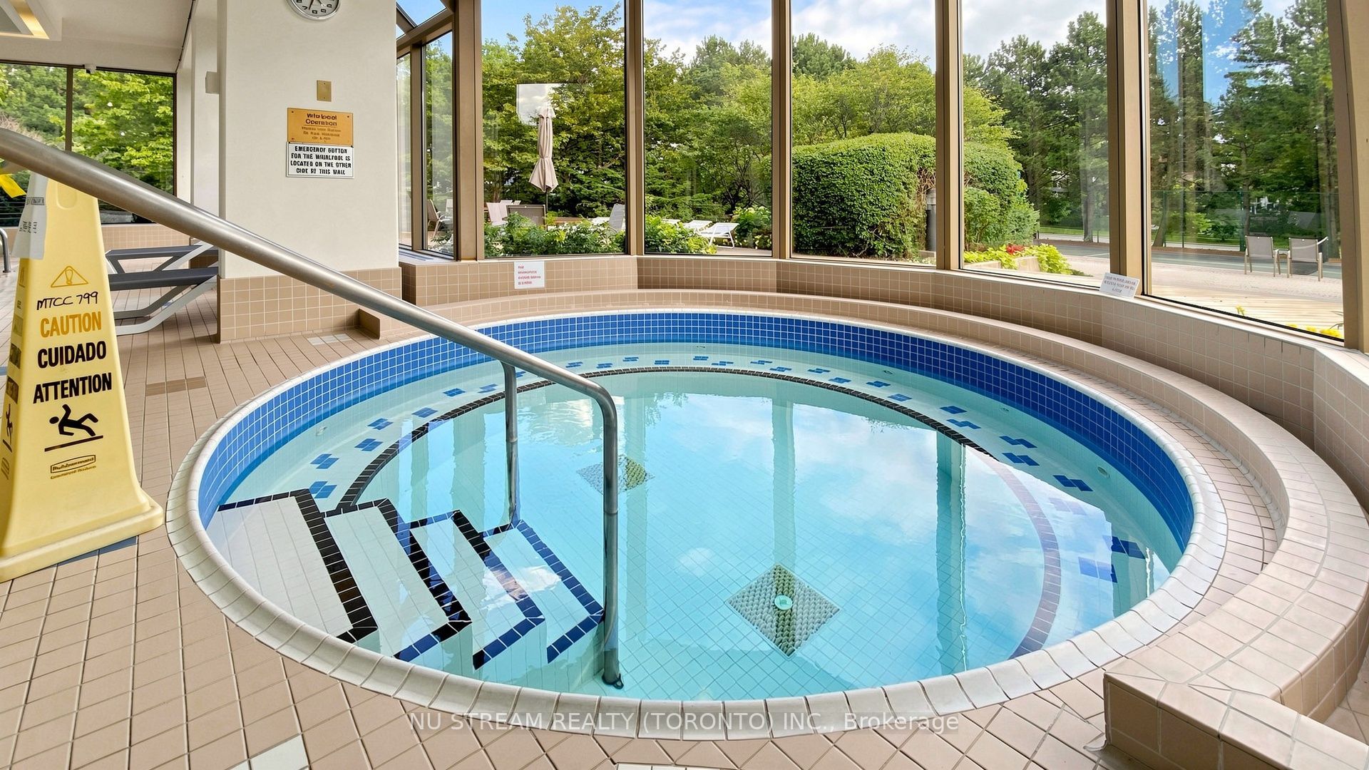 175 Bamburgh Circle #1105 Property Photo 40