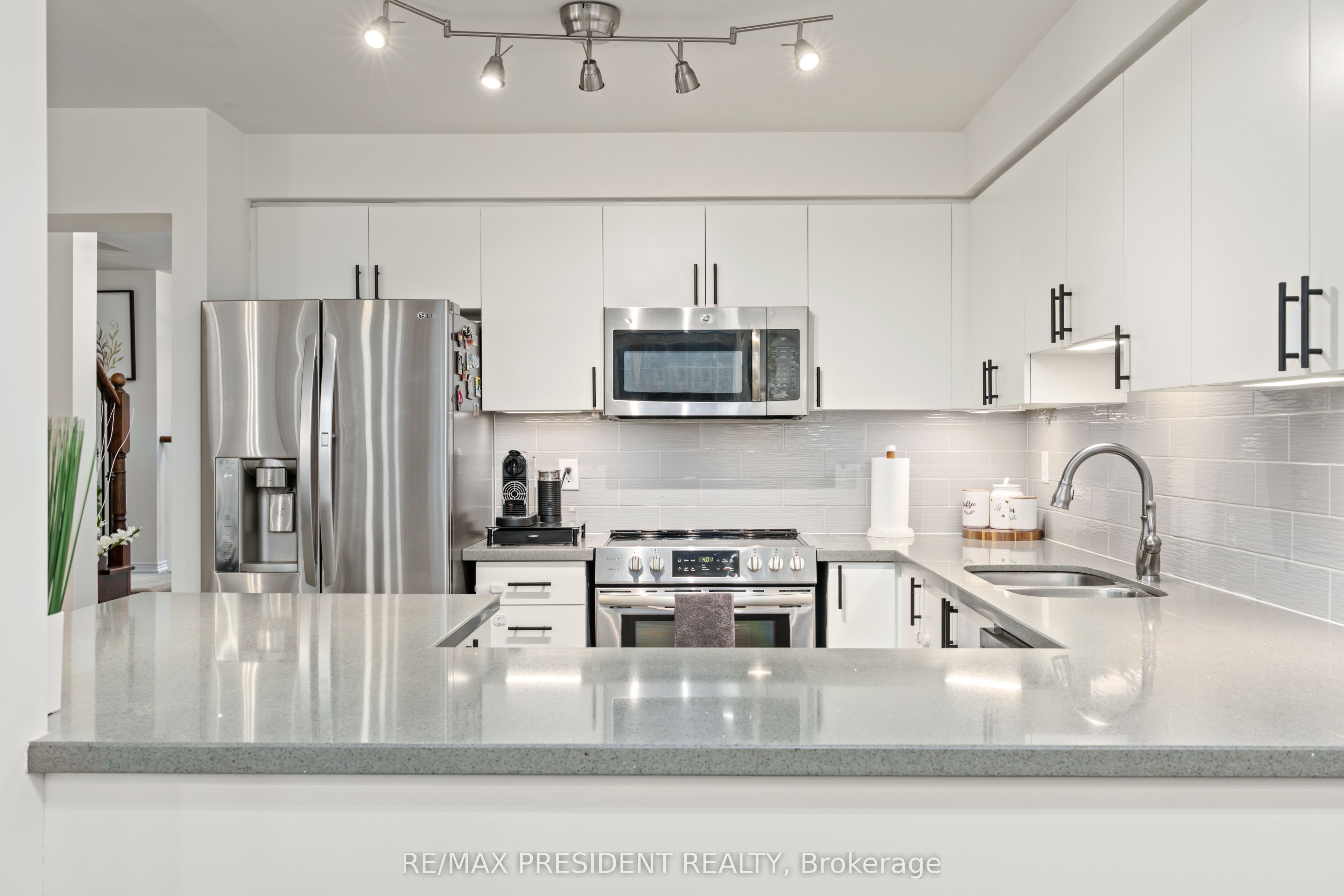 108 Underwood Drive Property Photo 8