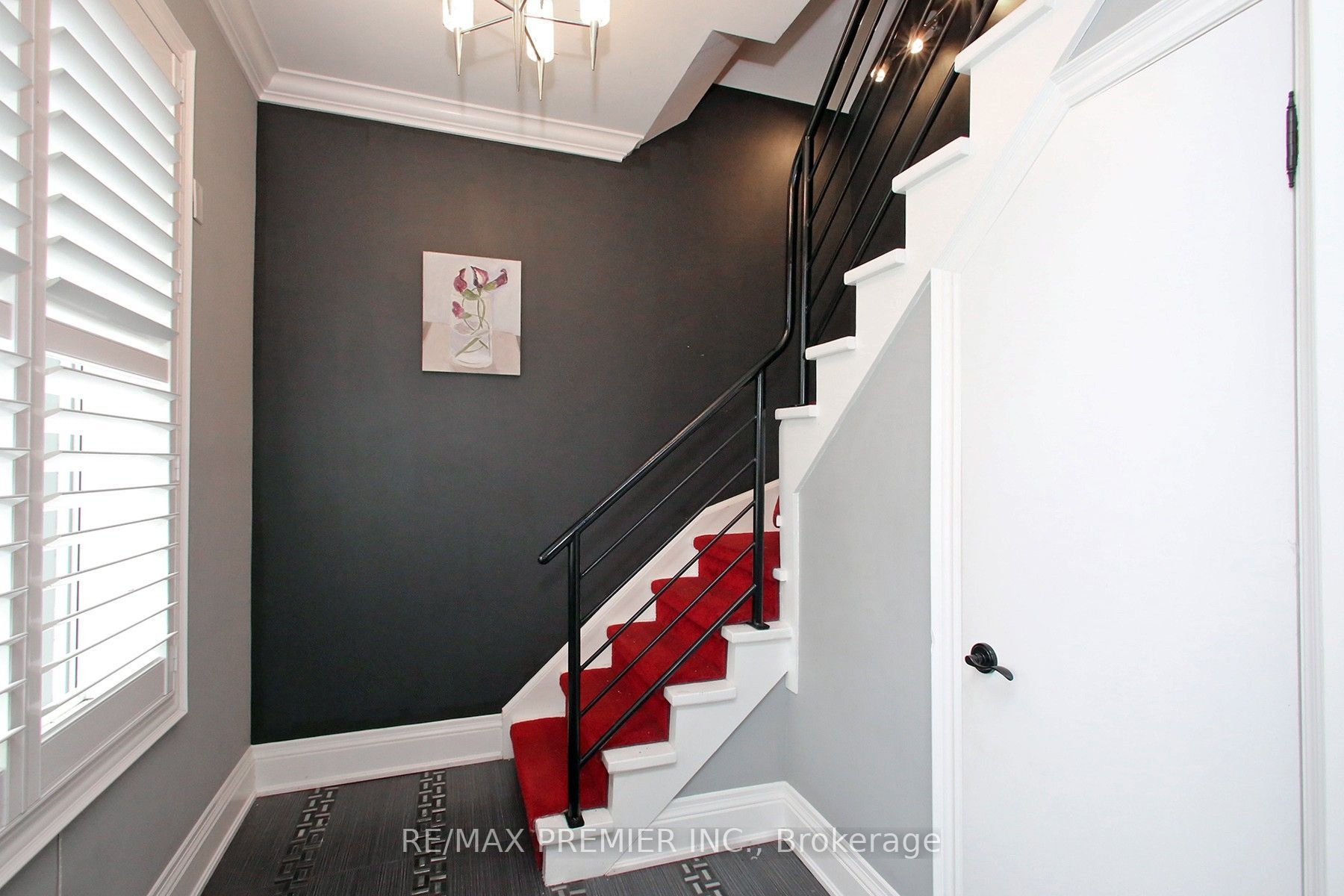 226 Ritson Road S Property Photo 13