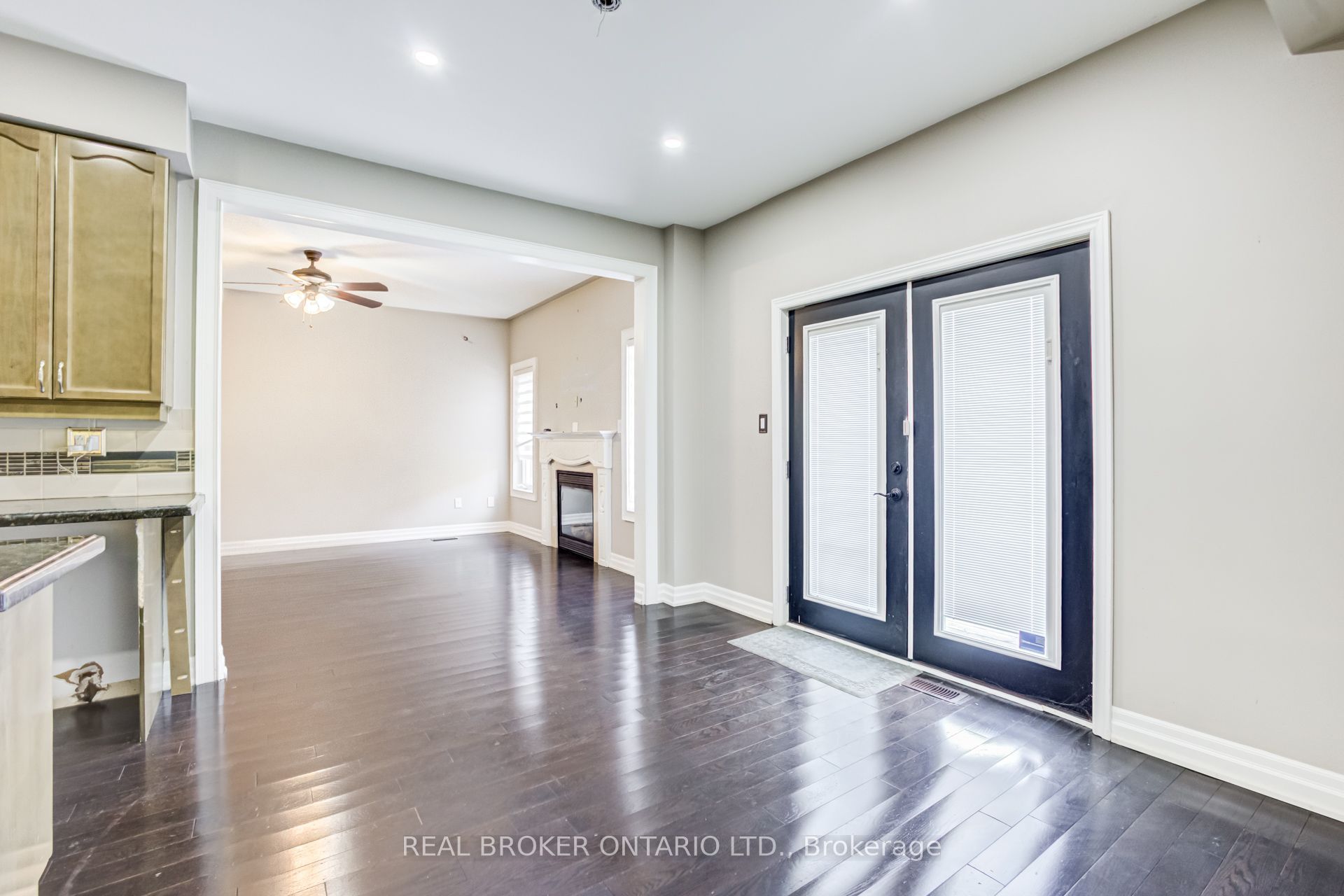 10 Coyle Street Property Photo 10