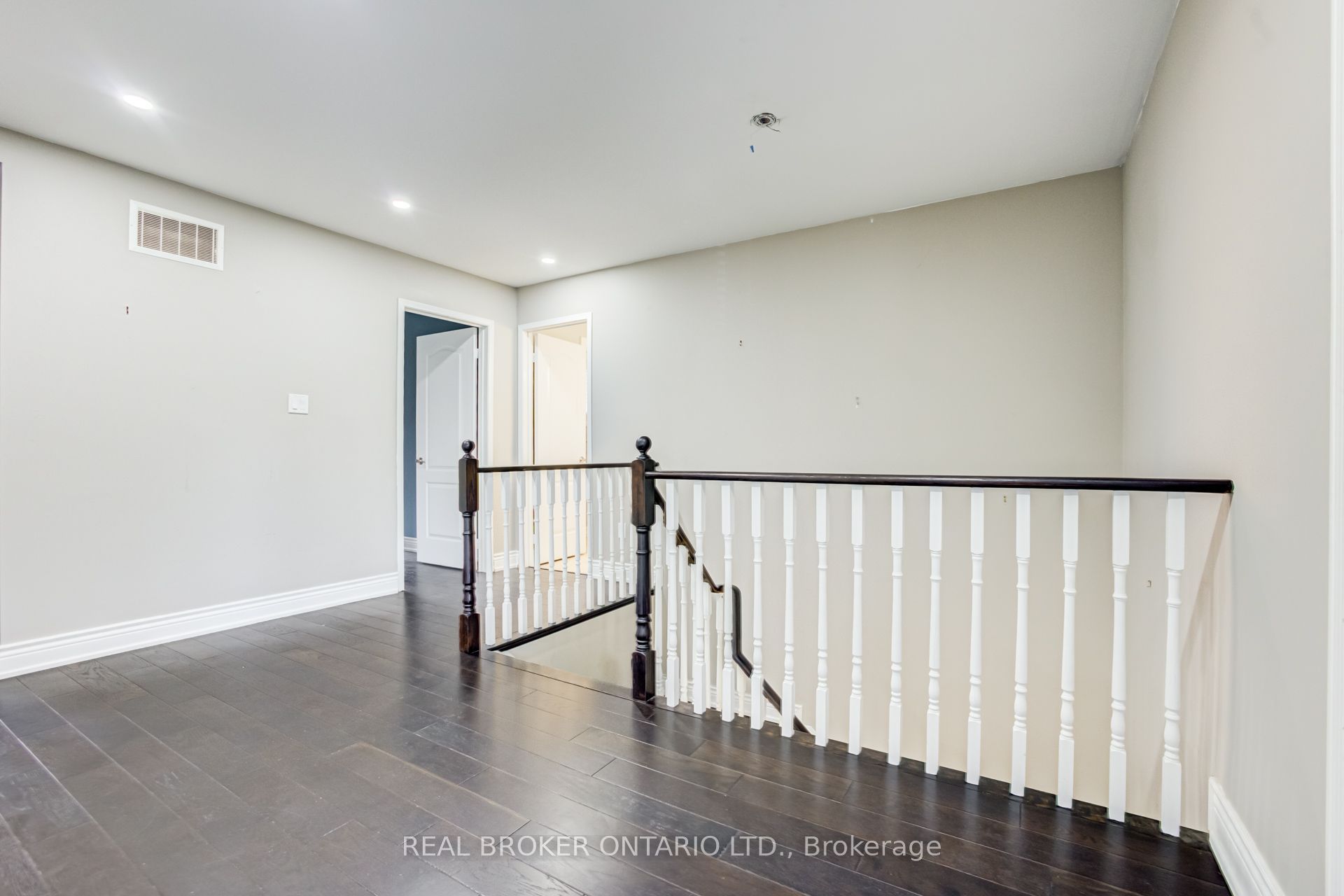 10 Coyle Street Property Photo 15