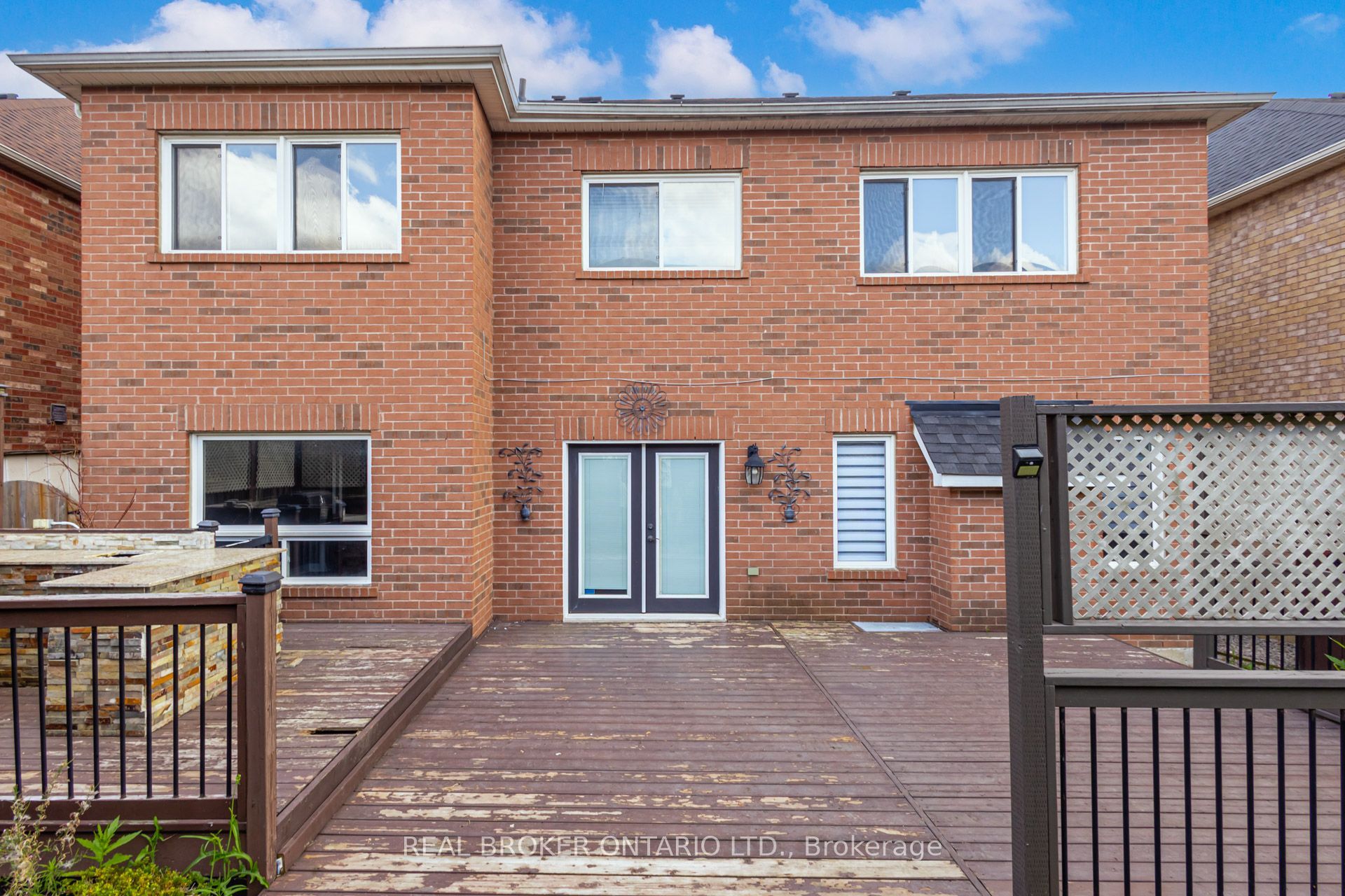 10 Coyle Street Property Photo 44