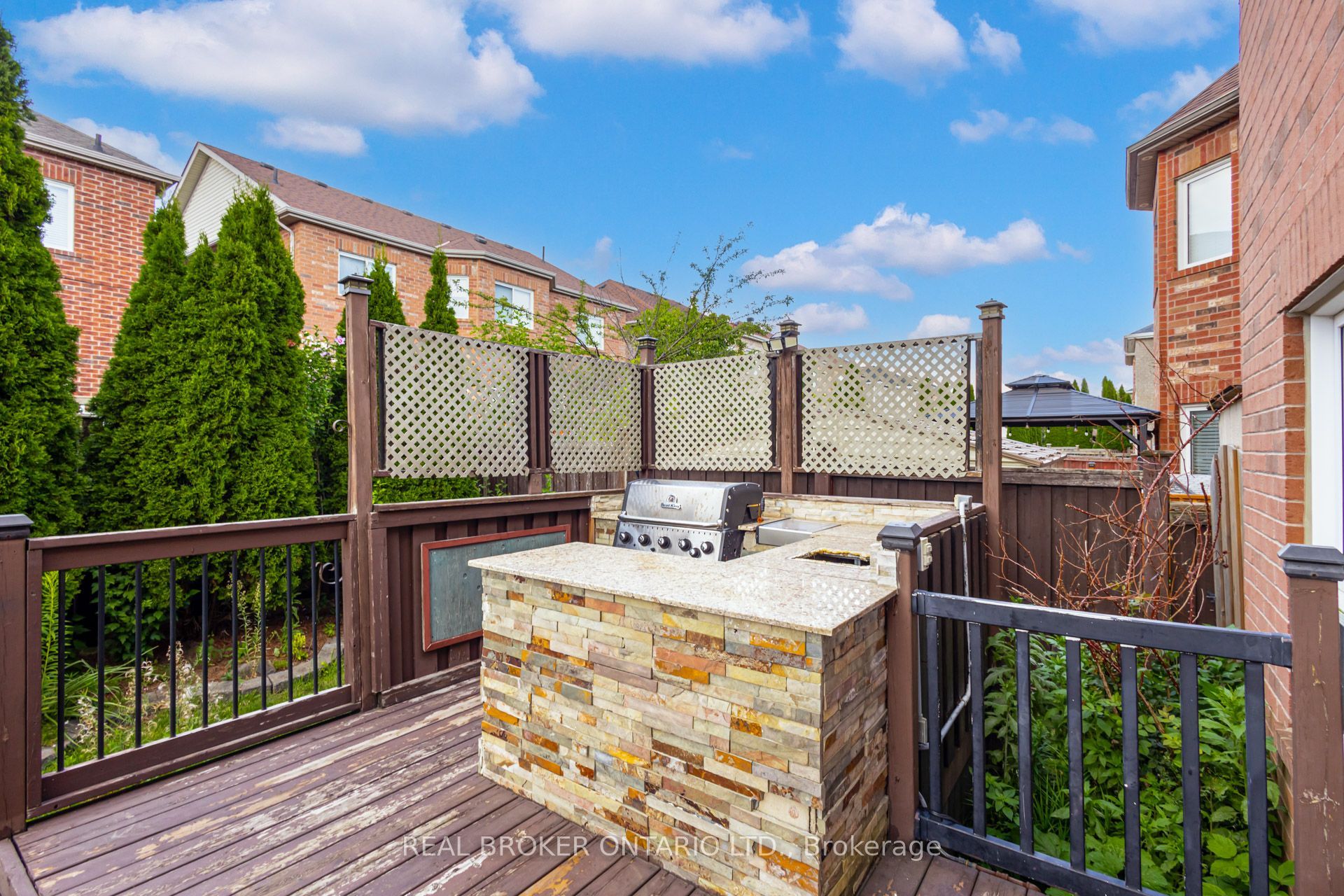 10 Coyle Street Property Photo 46