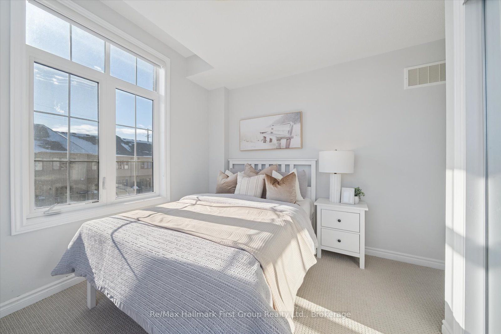 40 Porcelain Way Property Photo 19