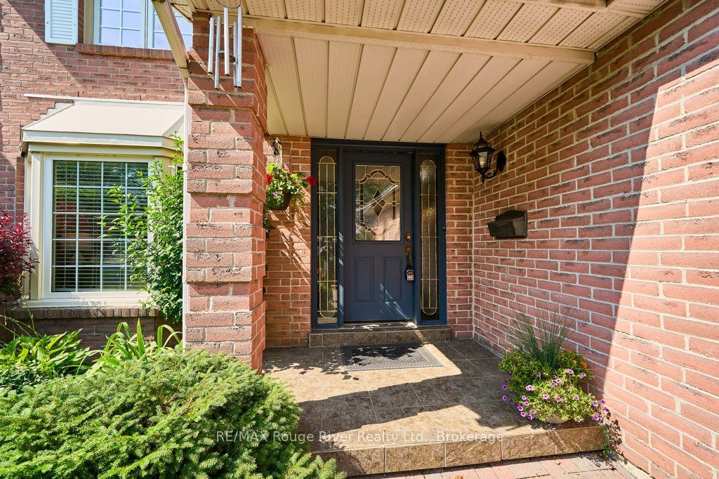 939 Catskill Drive Property Photo 1