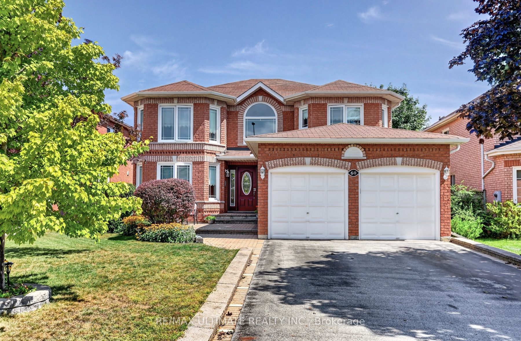 60 Devonridge Crescent