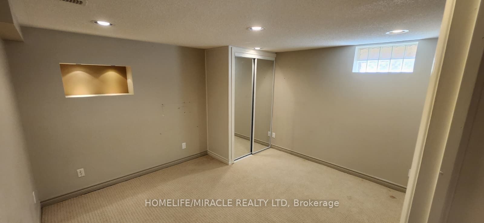 46 Orchard View Boulevard Property Photo 11