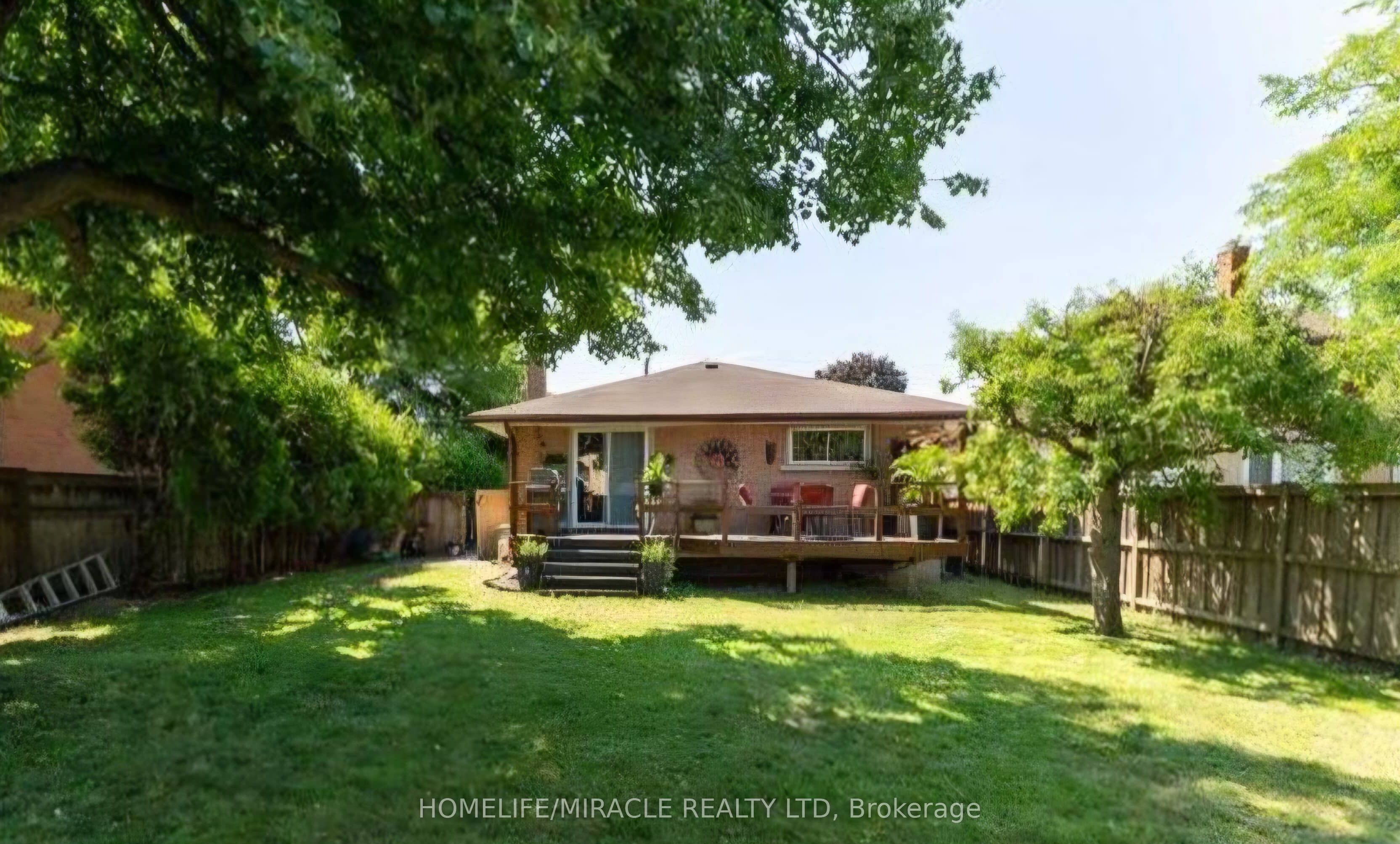 46 Orchard View Boulevard Property Photo 14