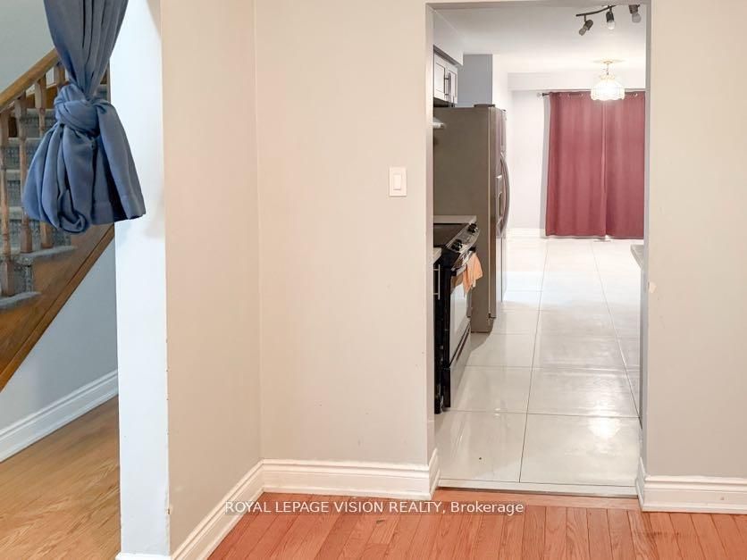 1678 Dellbrook Avenue Property Photo 6