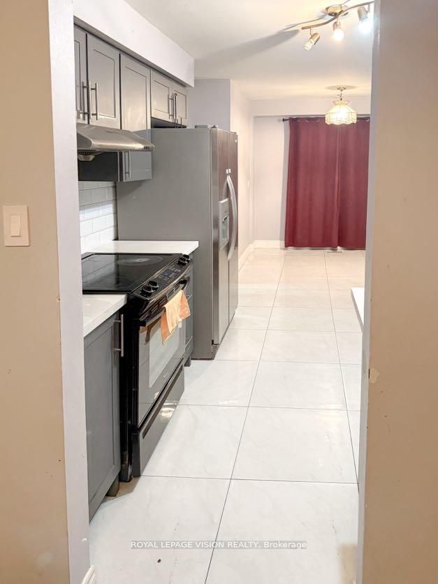 1678 Dellbrook Avenue Property Photo 7
