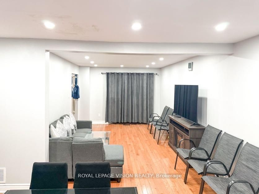 1678 Dellbrook Avenue Property Photo 18