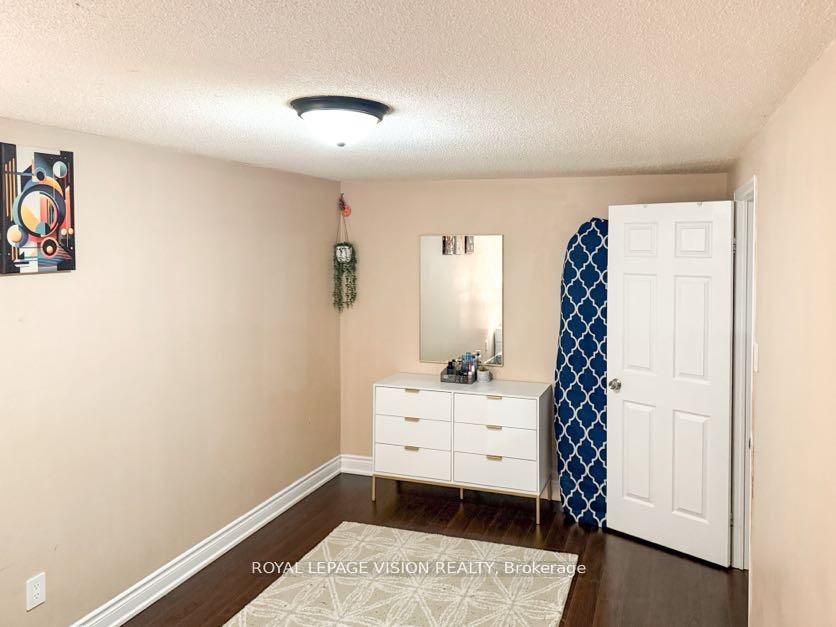 1678 Dellbrook Avenue Property Photo 19