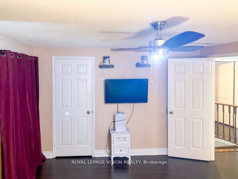 1678 Dellbrook Avenue Property Photo 22