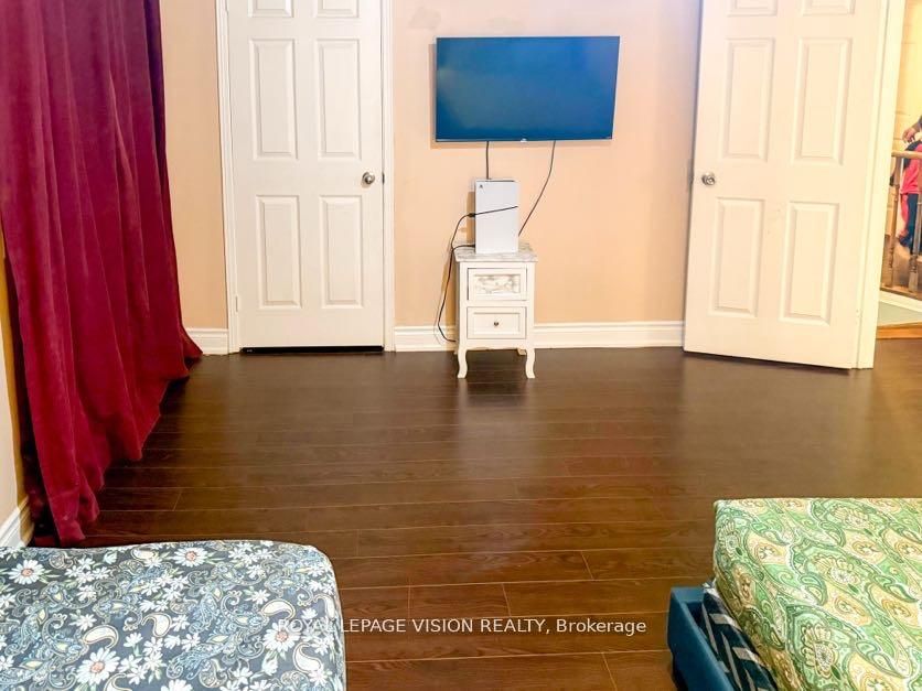 1678 Dellbrook Avenue Property Photo 23
