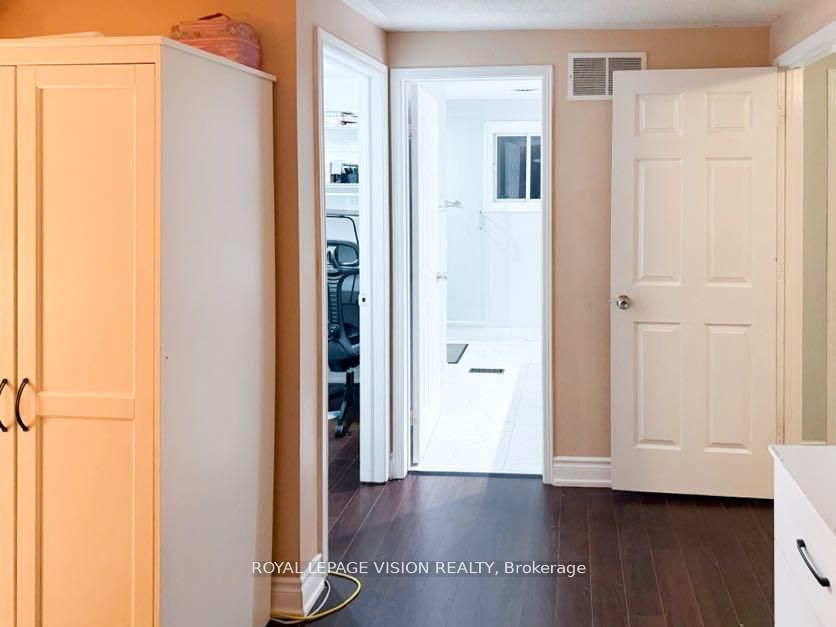 1678 Dellbrook Avenue Property Photo 32