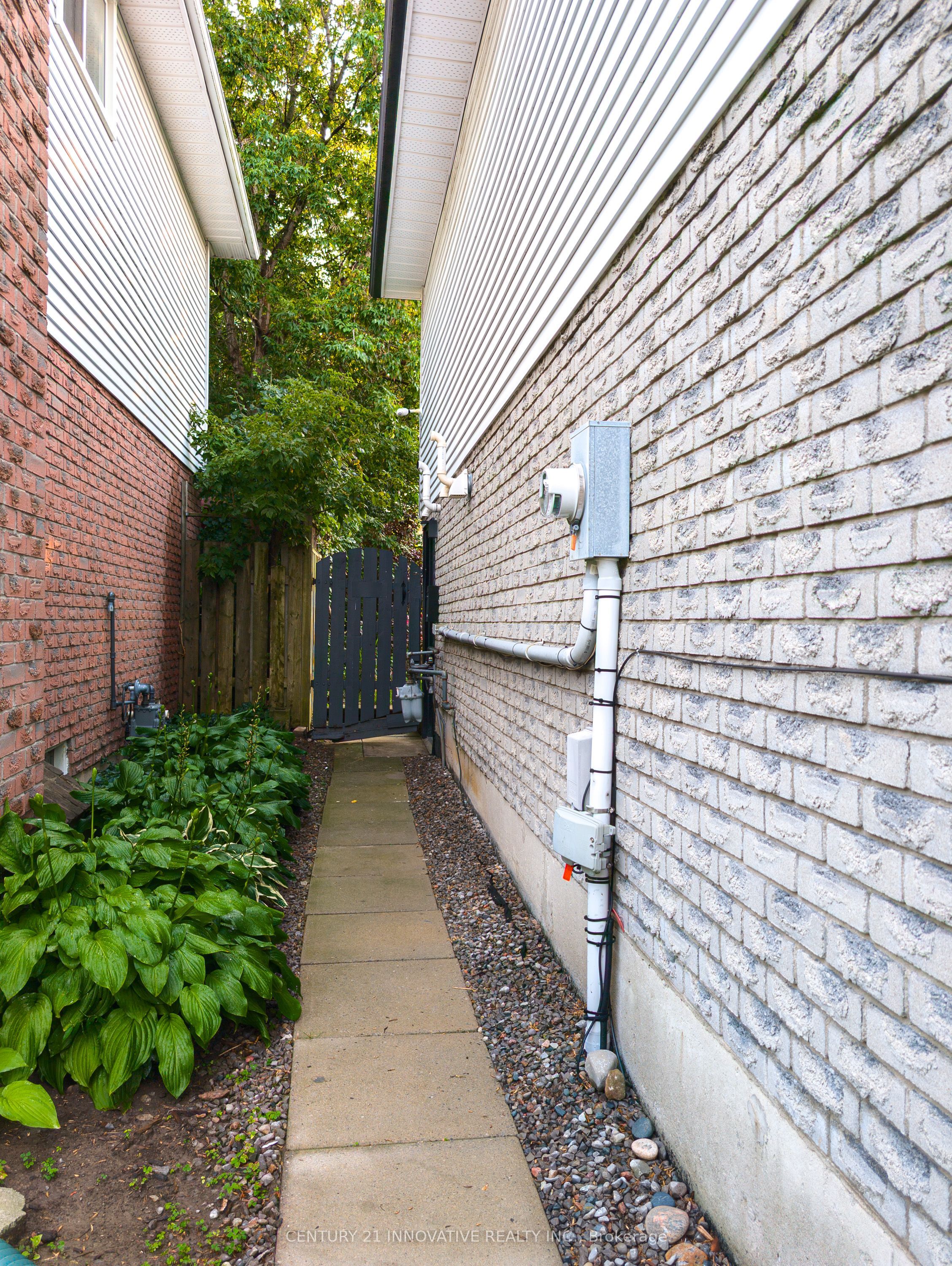 71 Cherry Blossom Crescent Bsmt Property Photo 18