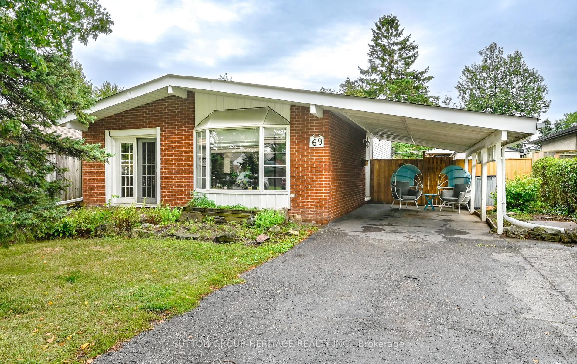 69 Clements Road E Property Photo 1