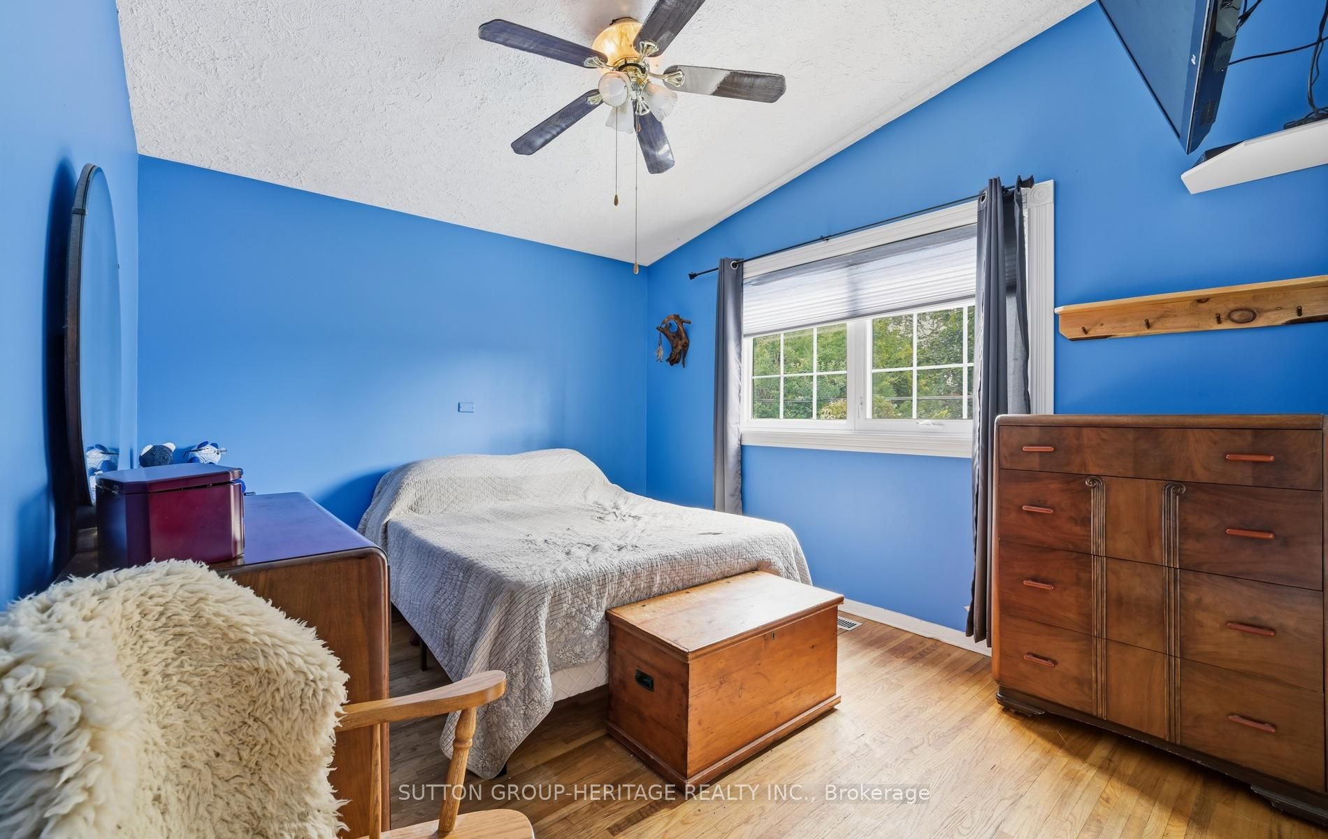 69 Clements Road E Property Photo 12