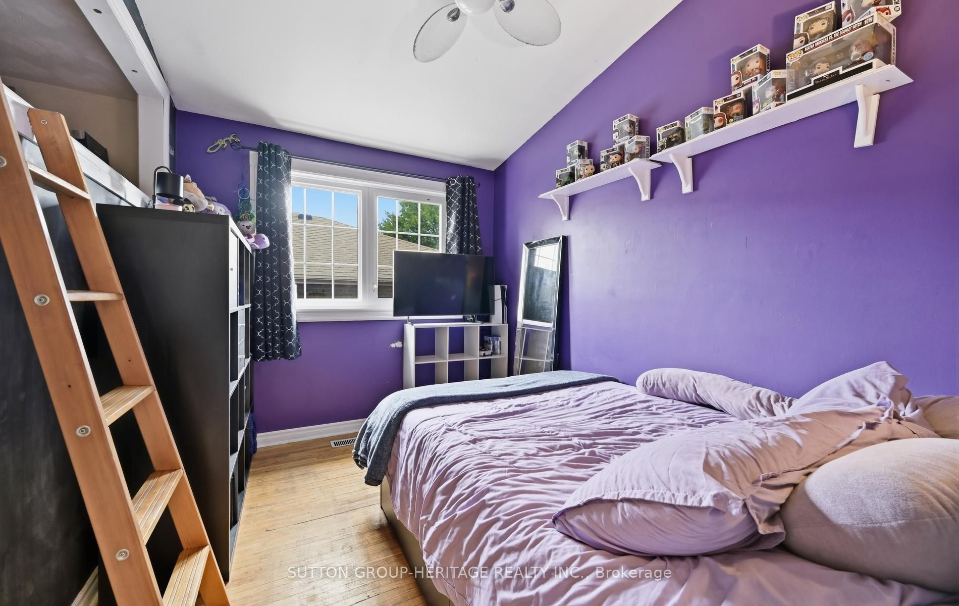 69 Clements Road E Property Photo 15