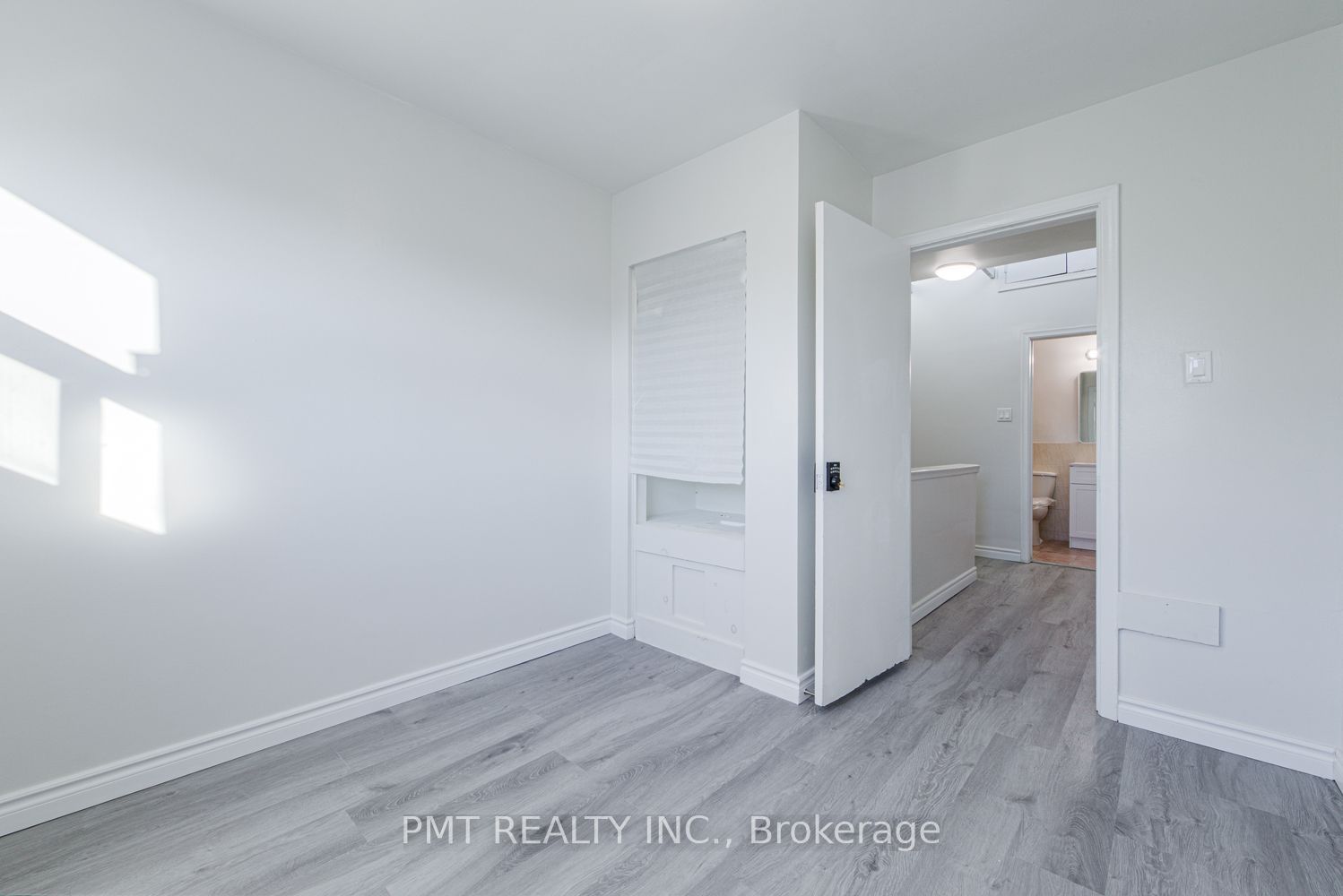 1774 Danforth Avenue 2 Property Photo 19