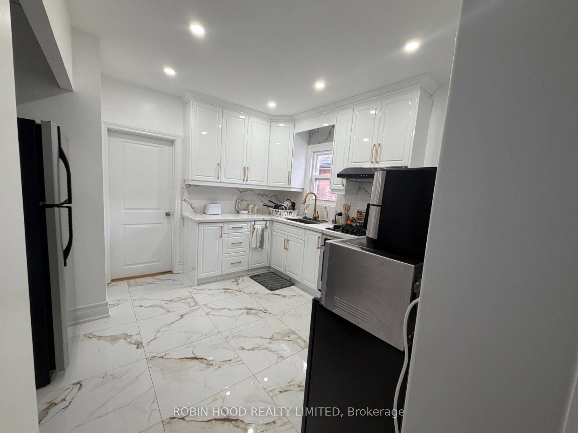 329 O'connor Drive Property Photo 10