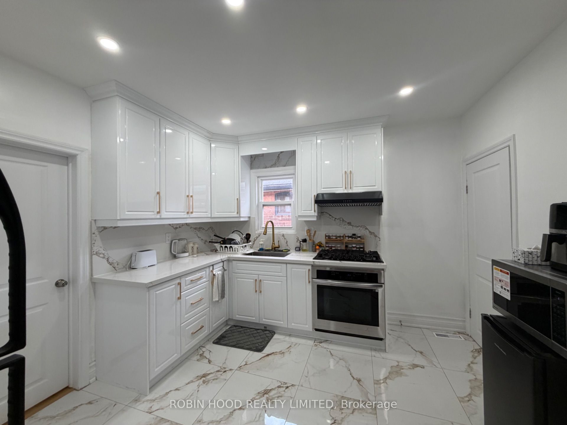 329 O'connor Drive Property Photo 11
