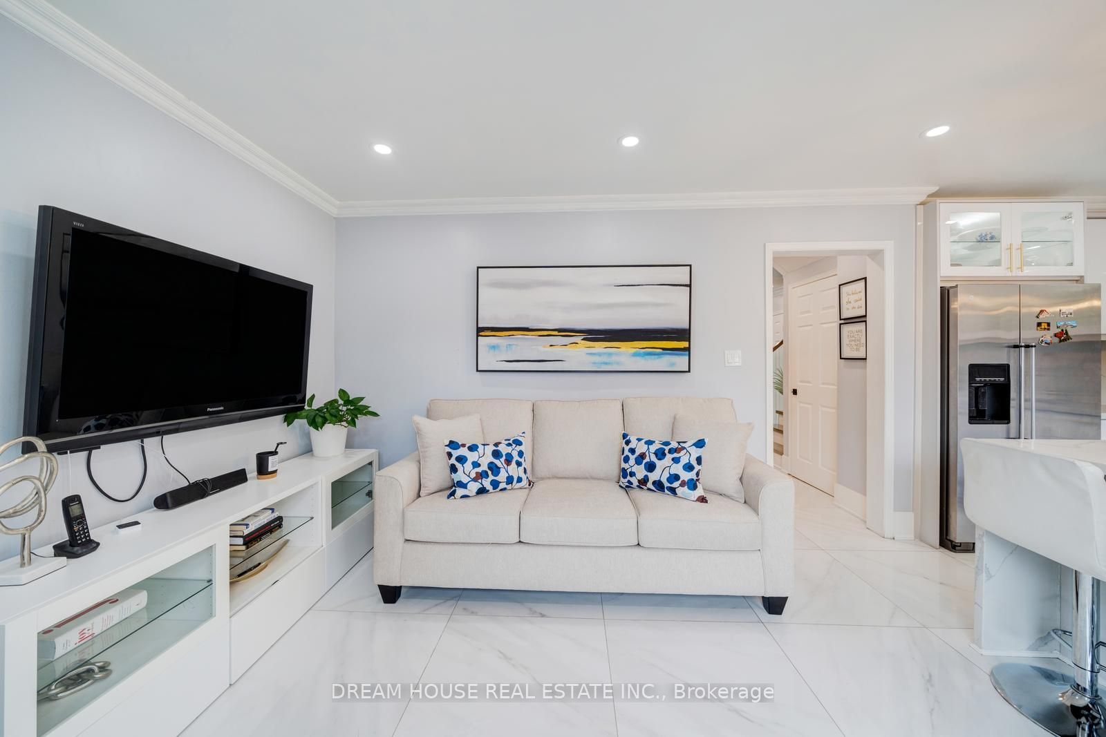 73 Hewitt Crescent Property Photo 18