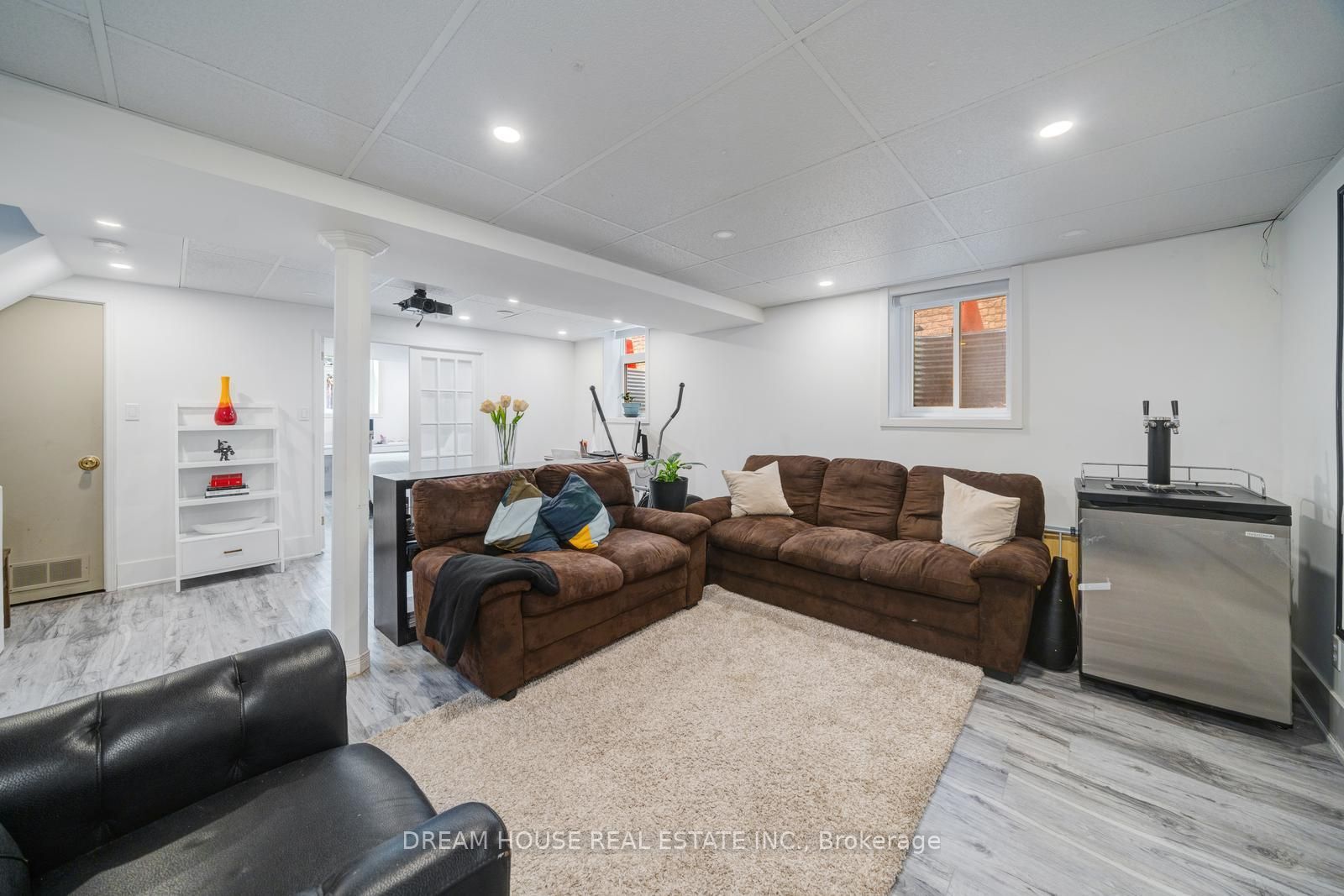 73 Hewitt Crescent Property Photo 35